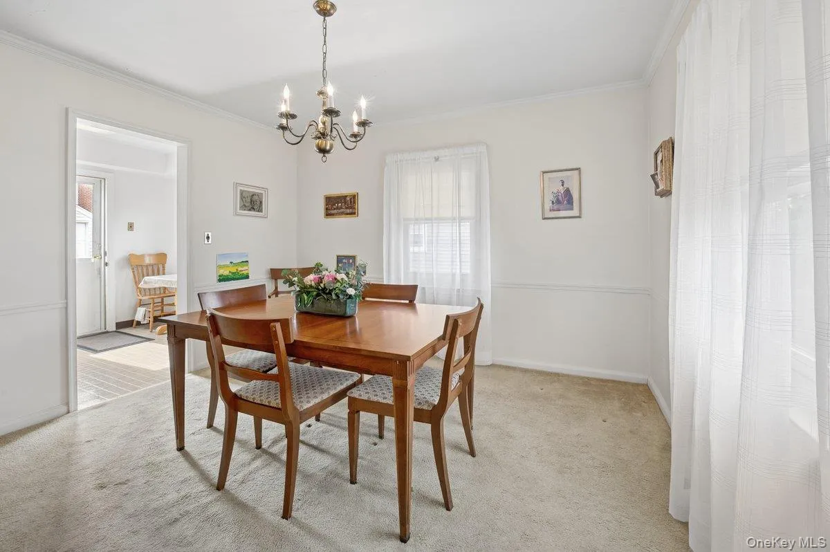 21 Hayes Drive, Eastchester, NY, 4 Bedrooms Bedrooms, 7 Rooms Rooms,2 BathroomsBathrooms,Residential,For Rent,Hayes,0,1005205 21 Hayes Drive, Eastchester, NY, 4 Bedrooms Bedrooms, 7 Rooms Rooms,2 BathroomsBathrooms,Residential,For Rent,Hayes,0,1005205