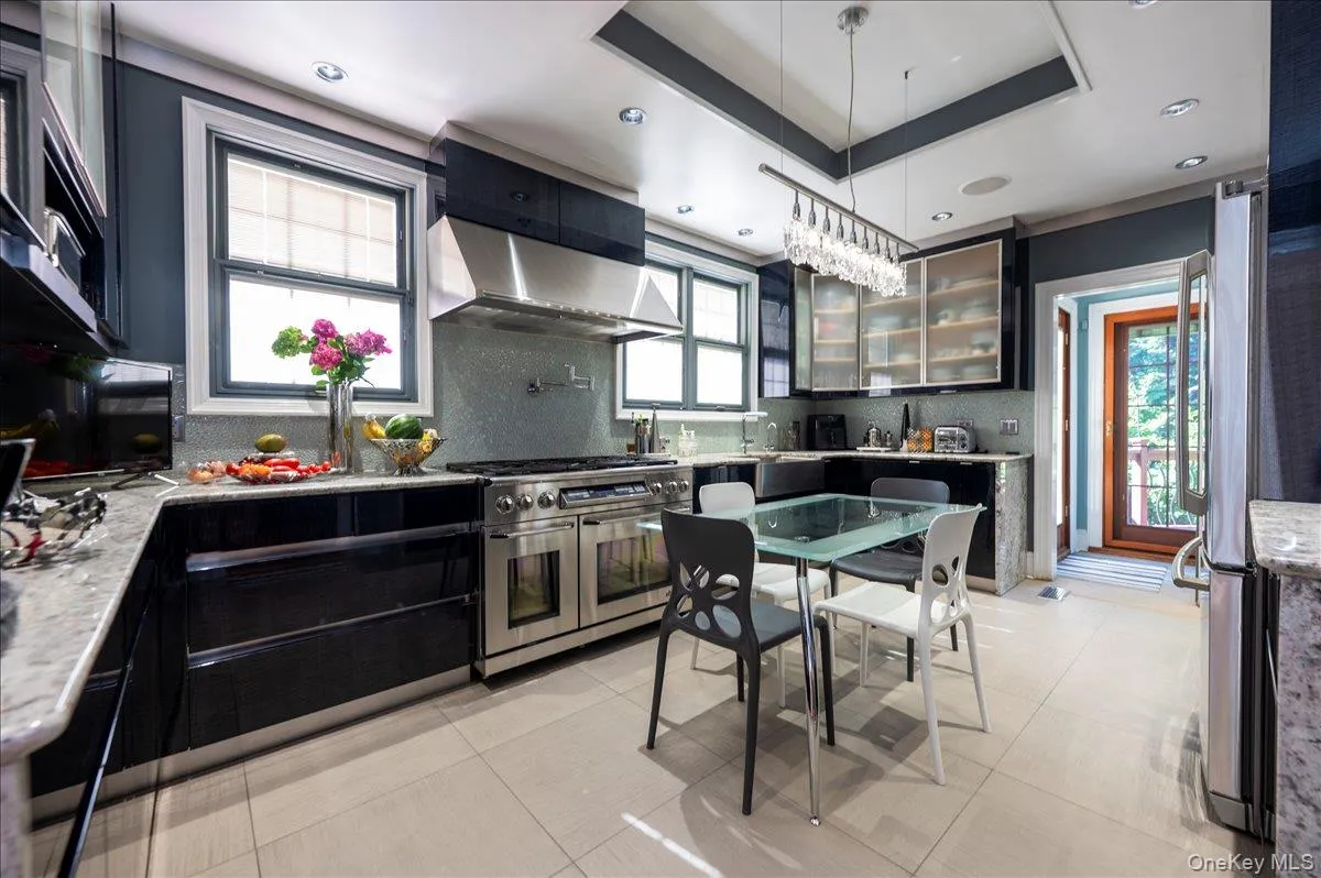 47 Penn Street, Long Beach, NY, 2 Bedrooms Bedrooms, 4 Rooms Rooms,2 BathroomsBathrooms,Residential Lease,For Rent,Penn,0,KEY1005207 47 Penn Street, Long Beach, NY, 2 Bedrooms Bedrooms, 4 Rooms Rooms,2 BathroomsBathrooms,Residential Lease,For Rent,Penn,0,KEY1005207