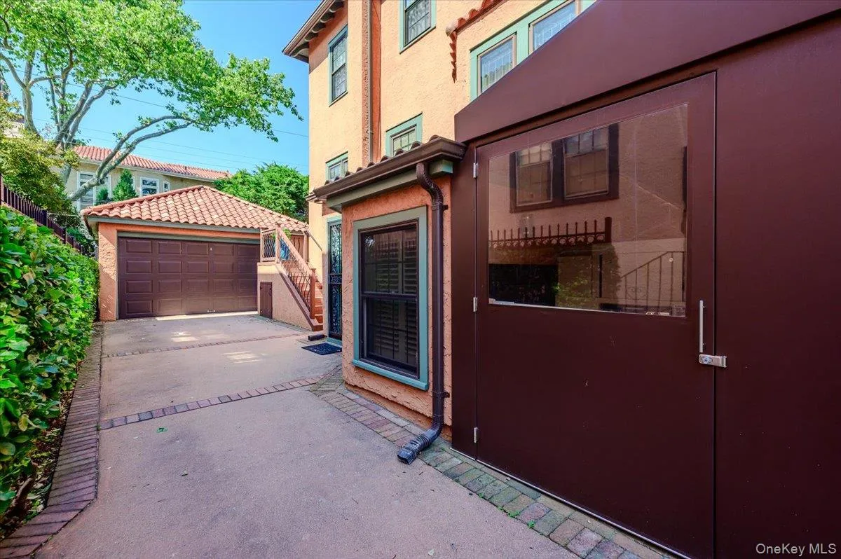 47 Penn Street, Long Beach, NY, 2 Bedrooms Bedrooms, 4 Rooms Rooms,2 BathroomsBathrooms,Residential Lease,For Rent,Penn,0,KEY1005207 47 Penn Street, Long Beach, NY, 2 Bedrooms Bedrooms, 4 Rooms Rooms,2 BathroomsBathrooms,Residential Lease,For Rent,Penn,0,KEY1005207