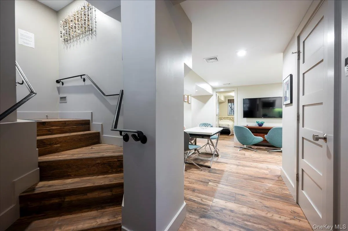47 Penn Street, Long Beach, NY, 2 Bedrooms Bedrooms, 4 Rooms Rooms,2 BathroomsBathrooms,Residential Lease,For Rent,Penn,0,KEY1005207 47 Penn Street, Long Beach, NY, 2 Bedrooms Bedrooms, 4 Rooms Rooms,2 BathroomsBathrooms,Residential Lease,For Rent,Penn,0,KEY1005207