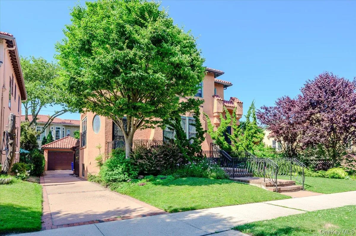 47 Penn Street, Long Beach, NY, 2 Bedrooms Bedrooms, 4 Rooms Rooms,2 BathroomsBathrooms,Residential Lease,For Rent,Penn,0,KEY1005207 47 Penn Street, Long Beach, NY, 2 Bedrooms Bedrooms, 4 Rooms Rooms,2 BathroomsBathrooms,Residential Lease,For Rent,Penn,0,KEY1005207