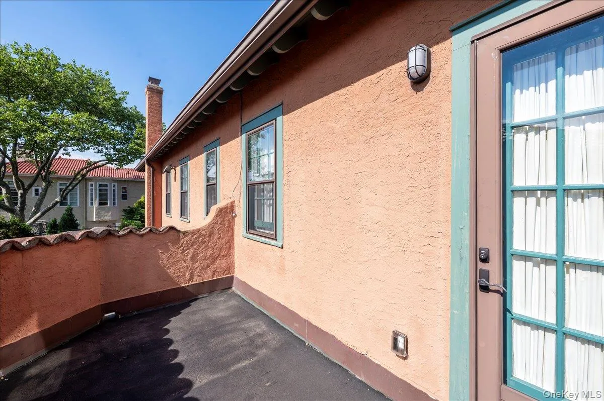 47 Penn Street, Long Beach, NY, 2 Bedrooms Bedrooms, 4 Rooms Rooms,2 BathroomsBathrooms,Residential Lease,For Rent,Penn,0,KEY1005207 47 Penn Street, Long Beach, NY, 2 Bedrooms Bedrooms, 4 Rooms Rooms,2 BathroomsBathrooms,Residential Lease,For Rent,Penn,0,KEY1005207