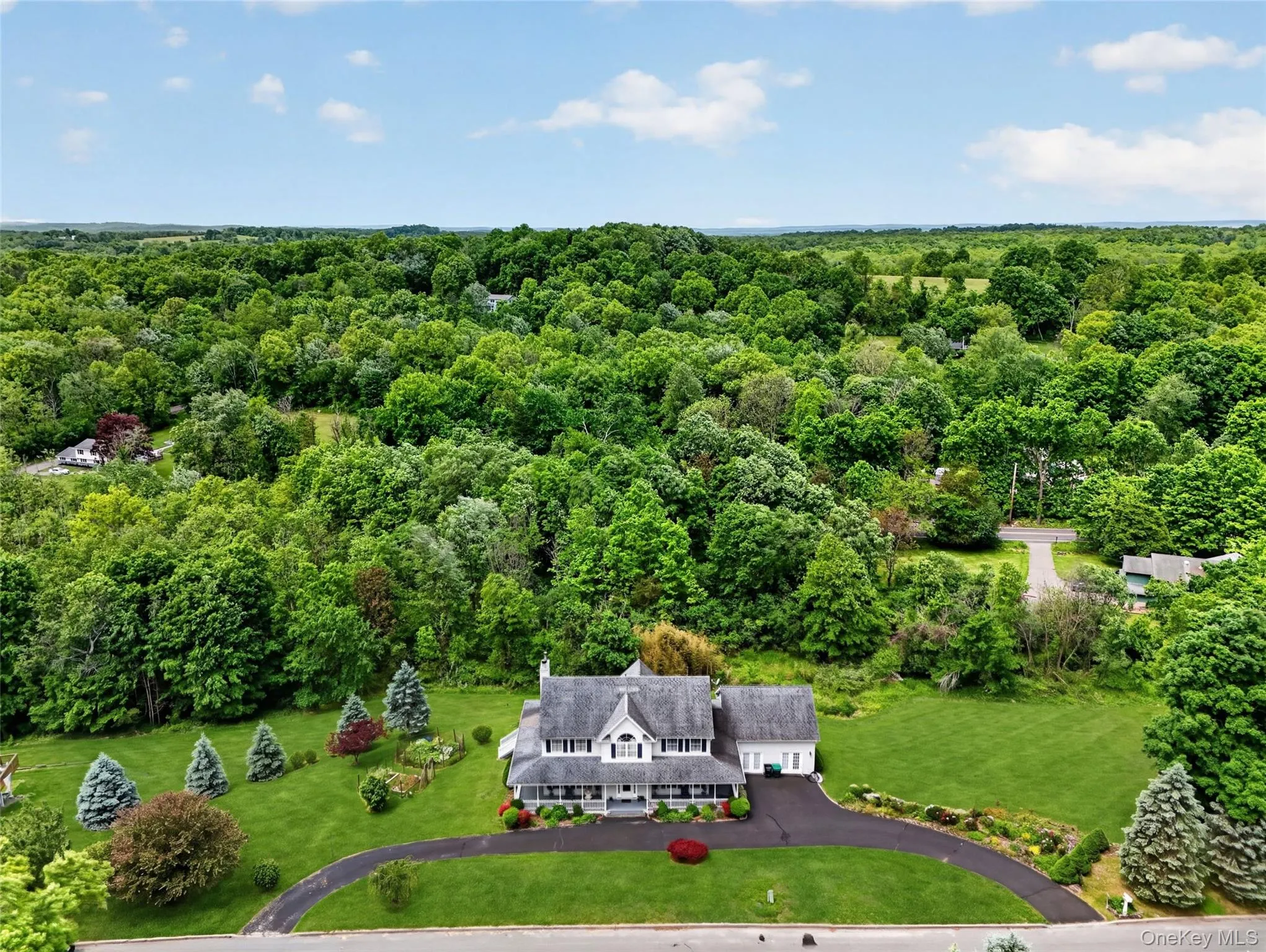 2 Melissa Lane, New Windsor, NY, 4 Bedrooms Bedrooms, 10 Rooms Rooms,2 BathroomsBathrooms,Residential,For Rent,Melissa,0,1005209 2 Melissa Lane, New Windsor, NY, 4 Bedrooms Bedrooms, 10 Rooms Rooms,2 BathroomsBathrooms,Residential,For Rent,Melissa,0,1005209