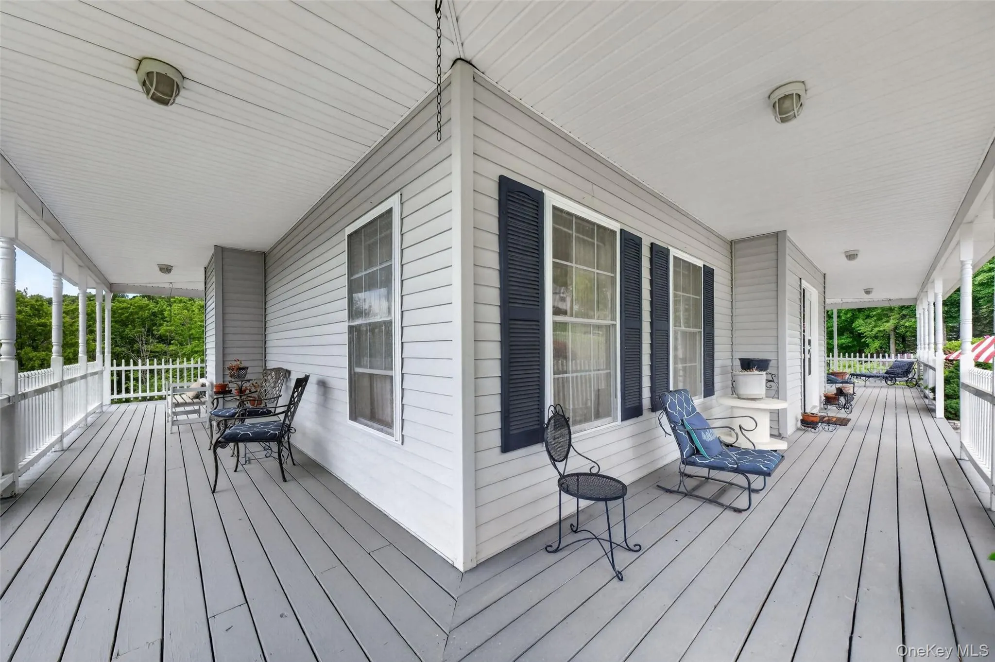 Wrap around porch Wrap around porch