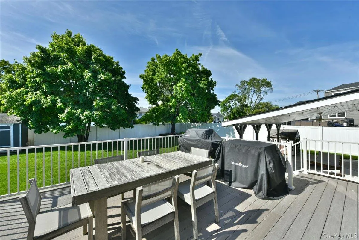 383 Violet Street, Oyster Bay, NY, 3 Bedrooms Bedrooms, 6 Rooms Rooms,2 BathroomsBathrooms,Residential,For Rent,Violet,0,1005215 383 Violet Street, Oyster Bay, NY, 3 Bedrooms Bedrooms, 6 Rooms Rooms,2 BathroomsBathrooms,Residential,For Rent,Violet,0,1005215