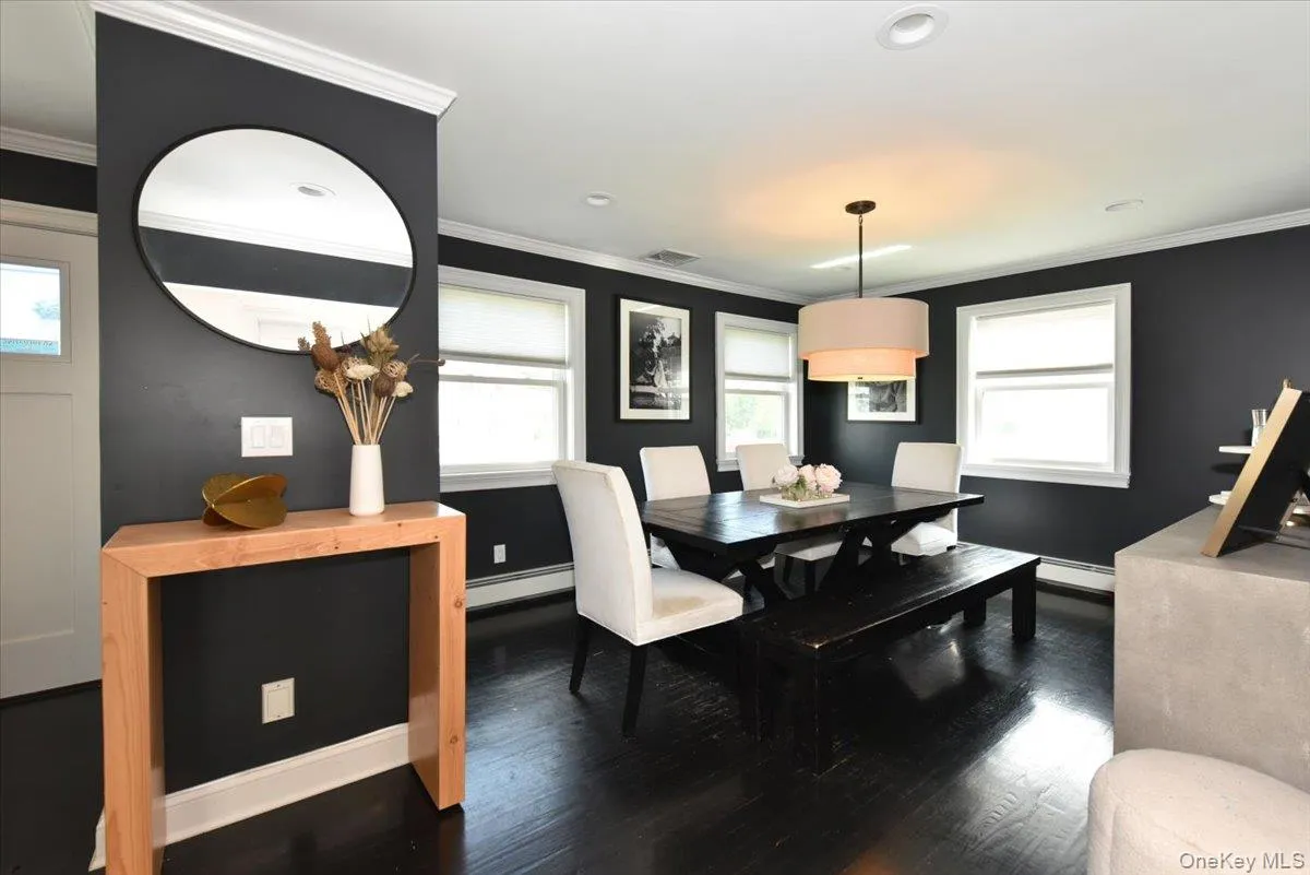 383 Violet Street, Oyster Bay, NY, 3 Bedrooms Bedrooms, 6 Rooms Rooms,2 BathroomsBathrooms,Residential,For Rent,Violet,0,1005215 383 Violet Street, Oyster Bay, NY, 3 Bedrooms Bedrooms, 6 Rooms Rooms,2 BathroomsBathrooms,Residential,For Rent,Violet,0,1005215