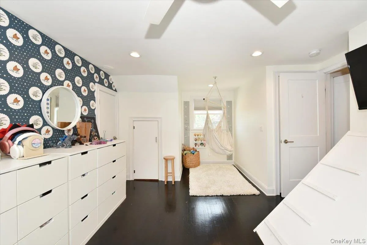 383 Violet Street, Oyster Bay, NY, 3 Bedrooms Bedrooms, 6 Rooms Rooms,2 BathroomsBathrooms,Residential,For Rent,Violet,0,1005215 383 Violet Street, Oyster Bay, NY, 3 Bedrooms Bedrooms, 6 Rooms Rooms,2 BathroomsBathrooms,Residential,For Rent,Violet,0,1005215
