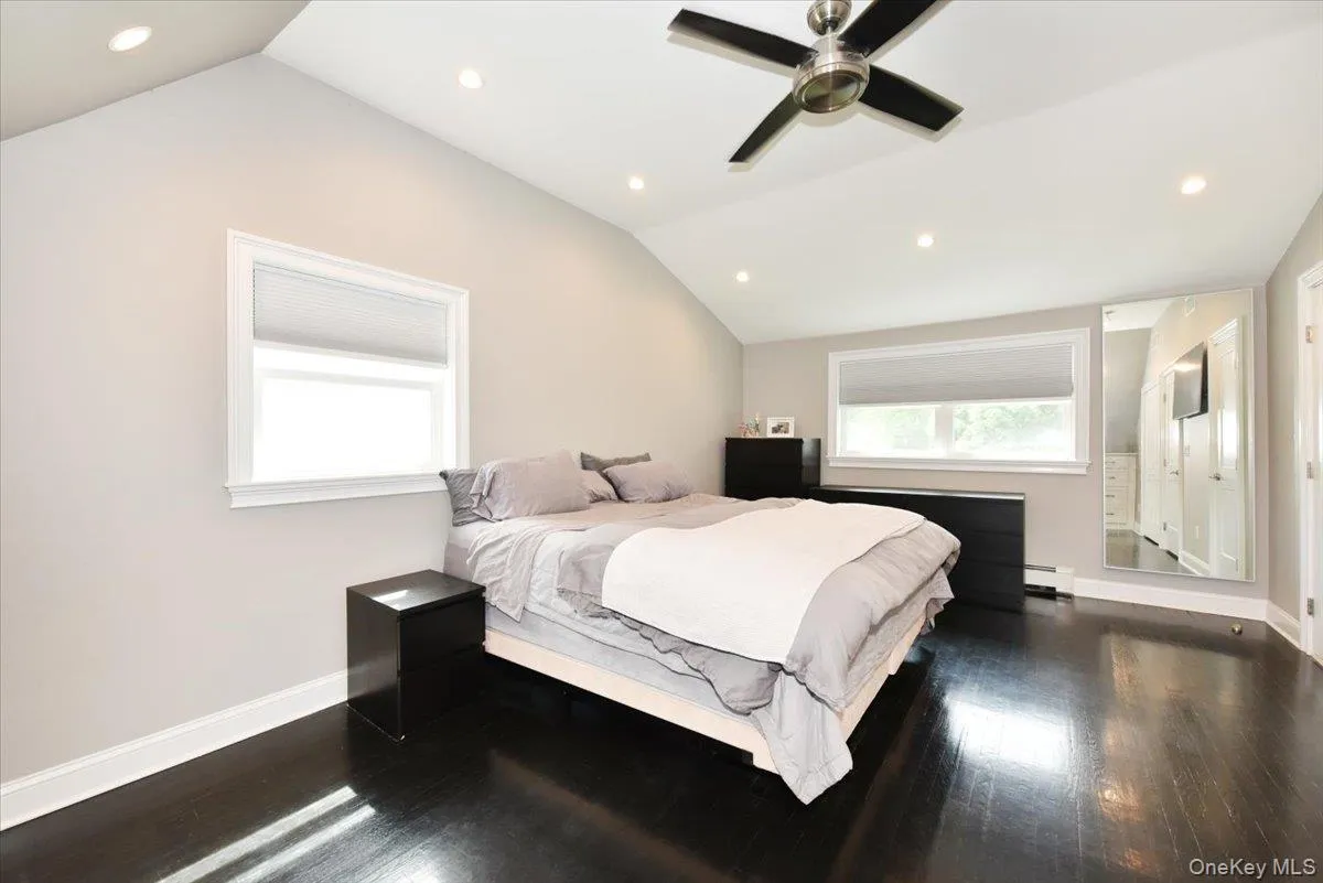 383 Violet Street, Oyster Bay, NY, 3 Bedrooms Bedrooms, 6 Rooms Rooms,2 BathroomsBathrooms,Residential,For Rent,Violet,0,1005215 383 Violet Street, Oyster Bay, NY, 3 Bedrooms Bedrooms, 6 Rooms Rooms,2 BathroomsBathrooms,Residential,For Rent,Violet,0,1005215