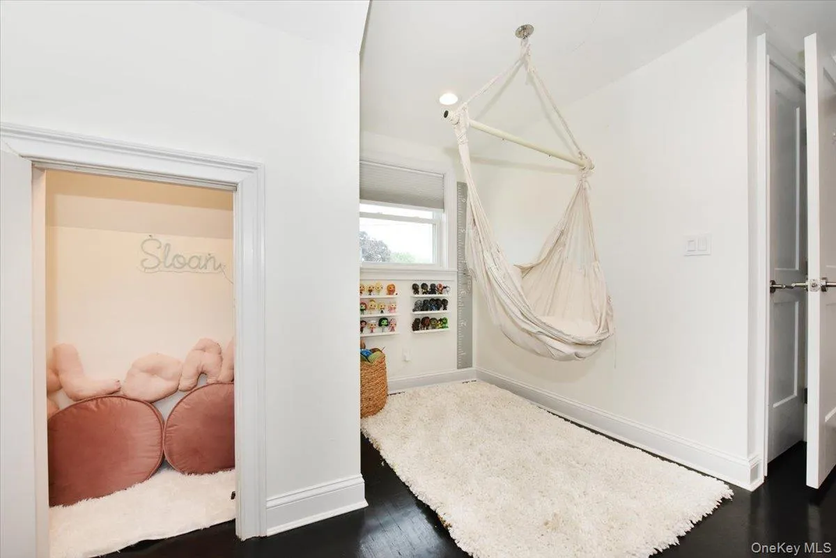 383 Violet Street, Oyster Bay, NY, 3 Bedrooms Bedrooms, 6 Rooms Rooms,2 BathroomsBathrooms,Residential,For Rent,Violet,0,1005215 383 Violet Street, Oyster Bay, NY, 3 Bedrooms Bedrooms, 6 Rooms Rooms,2 BathroomsBathrooms,Residential,For Rent,Violet,0,1005215