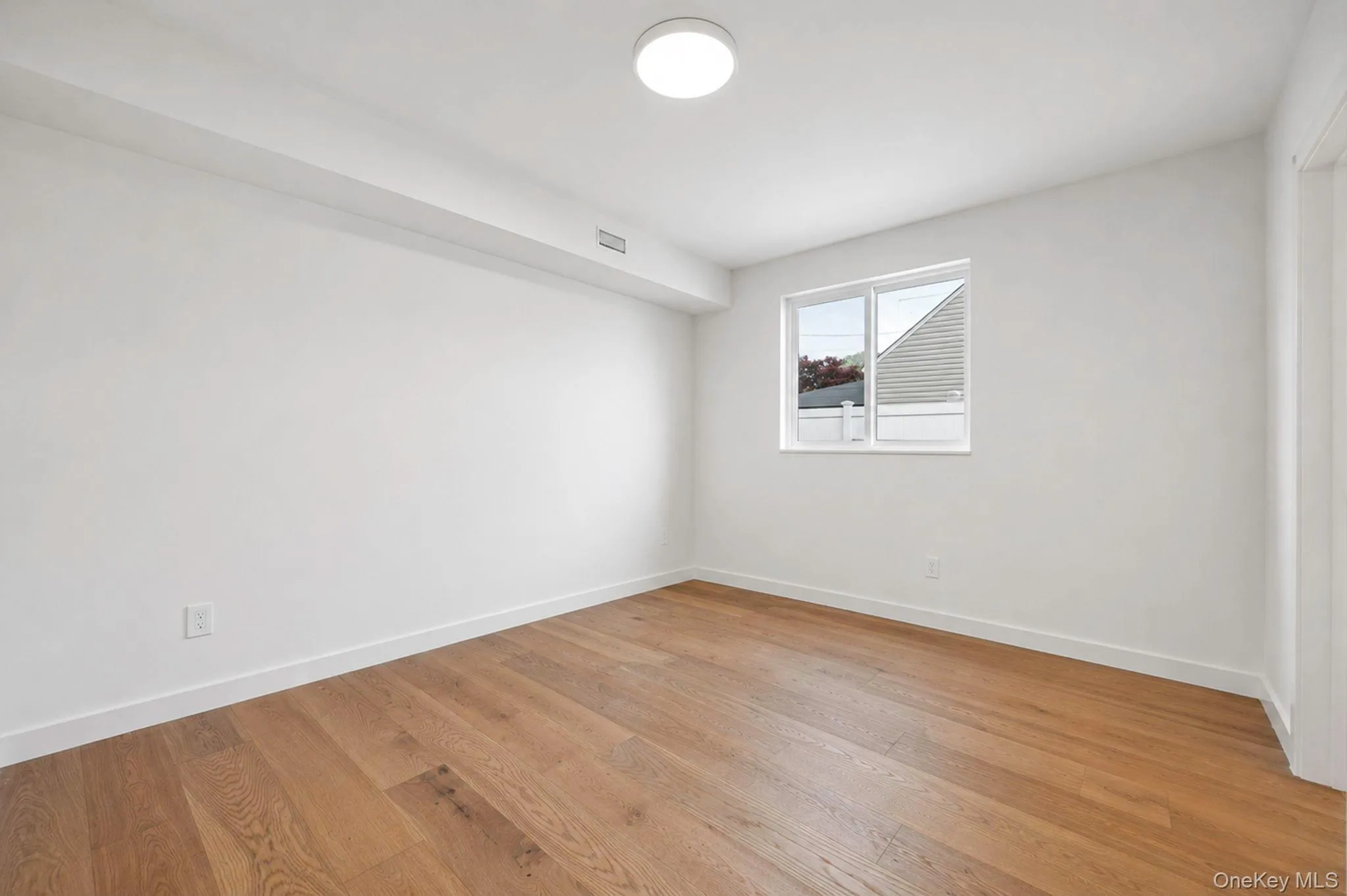 40 Buttercup Lane, Hempstead, NY, 6 Bedrooms Bedrooms, 8 Rooms Rooms,2 BathroomsBathrooms,Residential,For Rent,Buttercup,0,1005218 40 Buttercup Lane, Hempstead, NY, 6 Bedrooms Bedrooms, 8 Rooms Rooms,2 BathroomsBathrooms,Residential,For Rent,Buttercup,0,1005218