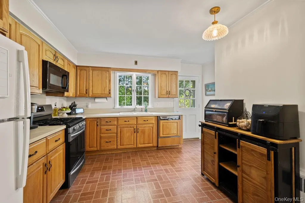 13 Provost Drive, Ramapo, NY, 4 Bedrooms Bedrooms, 9 Rooms Rooms,2 BathroomsBathrooms,Residential,For Rent,Provost,0,1005219 13 Provost Drive, Ramapo, NY, 4 Bedrooms Bedrooms, 9 Rooms Rooms,2 BathroomsBathrooms,Residential,For Rent,Provost,0,1005219