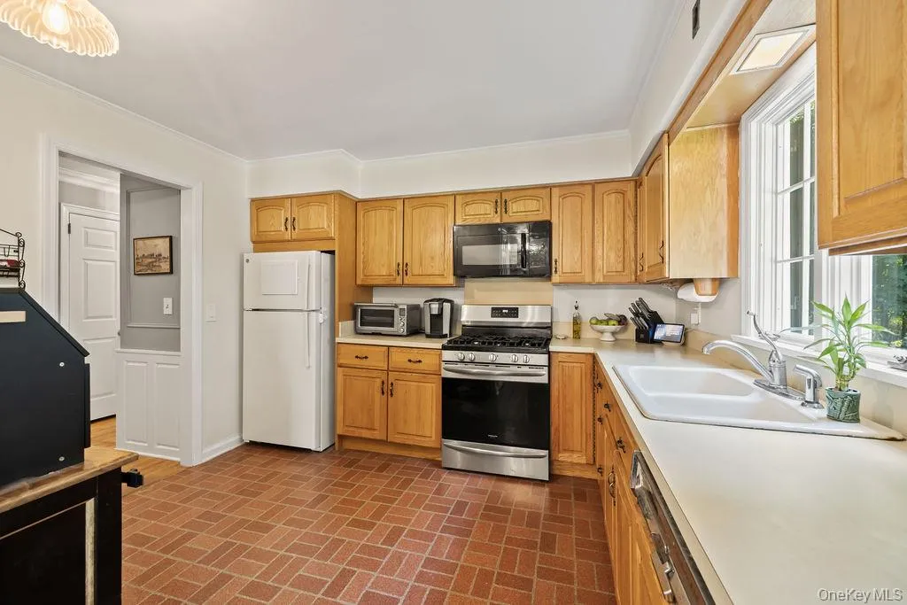 13 Provost Drive, Ramapo, NY, 4 Bedrooms Bedrooms, 9 Rooms Rooms,2 BathroomsBathrooms,Residential,For Rent,Provost,0,1005219 13 Provost Drive, Ramapo, NY, 4 Bedrooms Bedrooms, 9 Rooms Rooms,2 BathroomsBathrooms,Residential,For Rent,Provost,0,1005219