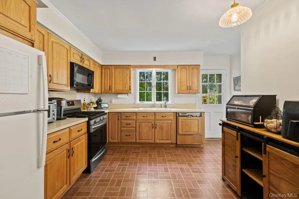 13 Provost Drive, Ramapo, NY, 4 Bedrooms Bedrooms, 9 Rooms Rooms,2 BathroomsBathrooms,Residential,For Rent,Provost,0,1005219 13 Provost Drive, Ramapo, NY, 4 Bedrooms Bedrooms, 9 Rooms Rooms,2 BathroomsBathrooms,Residential,For Rent,Provost,0,1005219