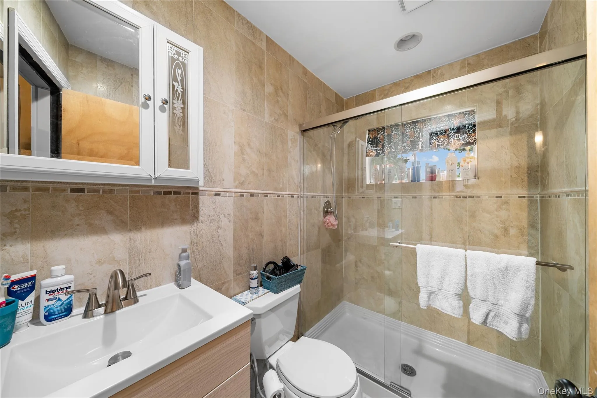 65 Elmtree Lane, Oyster Bay, NY, 4 Bedrooms Bedrooms, 8 Rooms Rooms,3 BathroomsBathrooms,Residential,For Rent,Elmtree,0,1005220 65 Elmtree Lane, Oyster Bay, NY, 4 Bedrooms Bedrooms, 8 Rooms Rooms,3 BathroomsBathrooms,Residential,For Rent,Elmtree,0,1005220