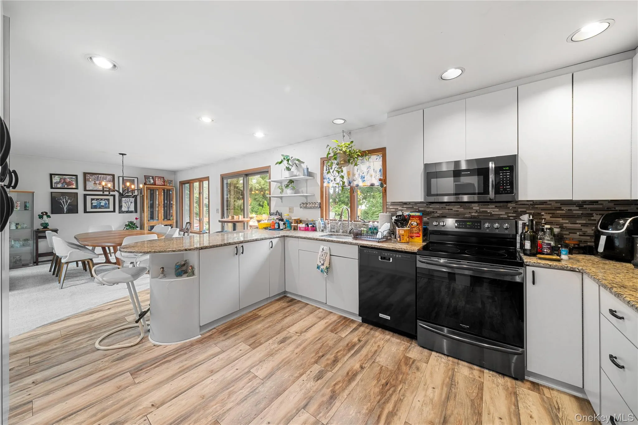 65 Elmtree Lane, Oyster Bay, NY, 4 Bedrooms Bedrooms, 8 Rooms Rooms,3 BathroomsBathrooms,Residential,For Rent,Elmtree,0,1005220 65 Elmtree Lane, Oyster Bay, NY, 4 Bedrooms Bedrooms, 8 Rooms Rooms,3 BathroomsBathrooms,Residential,For Rent,Elmtree,0,1005220