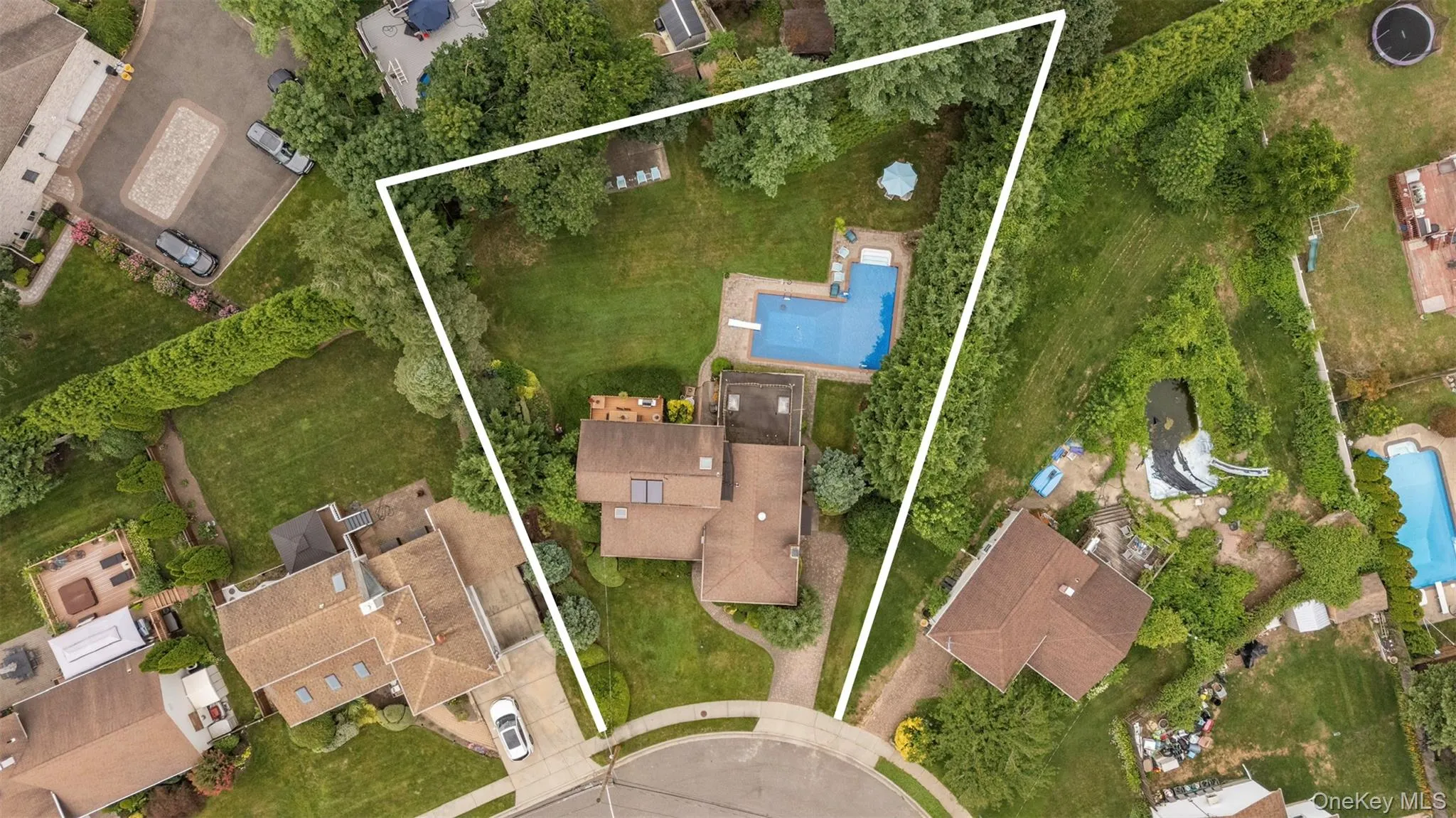65 Elmtree Lane, Oyster Bay, NY, 4 Bedrooms Bedrooms, 8 Rooms Rooms,3 BathroomsBathrooms,Residential,For Rent,Elmtree,0,1005220 65 Elmtree Lane, Oyster Bay, NY, 4 Bedrooms Bedrooms, 8 Rooms Rooms,3 BathroomsBathrooms,Residential,For Rent,Elmtree,0,1005220