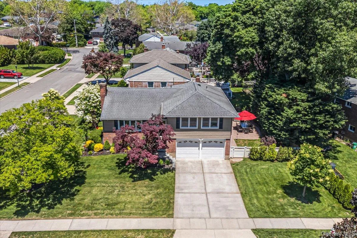 21 Lydia Lane, Hempstead, NY, 3 Bedrooms Bedrooms, 7 Rooms Rooms,2 BathroomsBathrooms,Residential,For Rent,Lydia,0,1005227 21 Lydia Lane, Hempstead, NY, 3 Bedrooms Bedrooms, 7 Rooms Rooms,2 BathroomsBathrooms,Residential,For Rent,Lydia,0,1005227