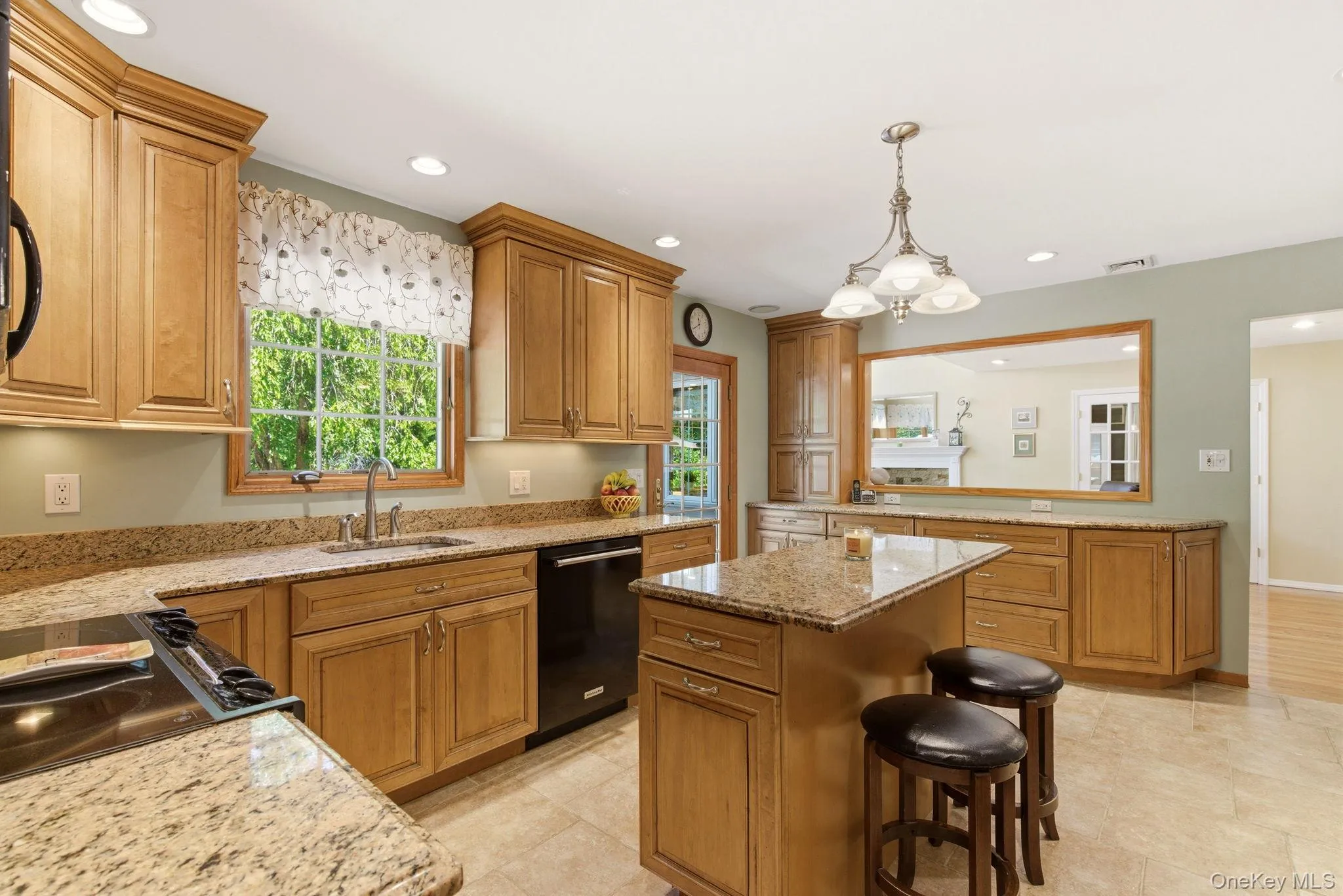 1 Regal Court, Smithtown, NY, 4 Bedrooms Bedrooms, 9 Rooms Rooms,3 BathroomsBathrooms,Residential,For Rent,Regal,0,1005233 1 Regal Court, Smithtown, NY, 4 Bedrooms Bedrooms, 9 Rooms Rooms,3 BathroomsBathrooms,Residential,For Rent,Regal,0,1005233
