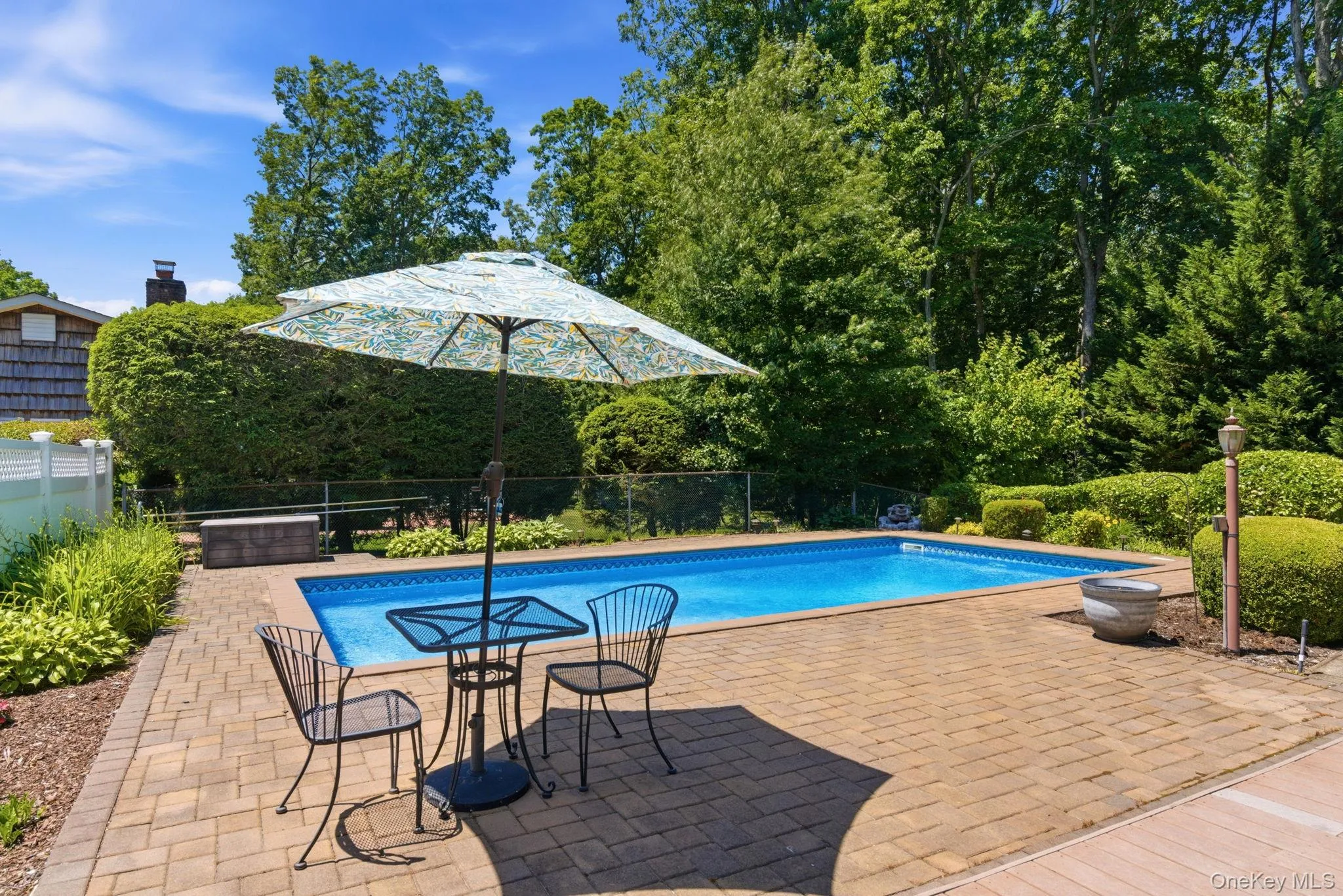 1 Regal Court, Smithtown, NY, 4 Bedrooms Bedrooms, 9 Rooms Rooms,3 BathroomsBathrooms,Residential,For Rent,Regal,0,1005233 1 Regal Court, Smithtown, NY, 4 Bedrooms Bedrooms, 9 Rooms Rooms,3 BathroomsBathrooms,Residential,For Rent,Regal,0,1005233