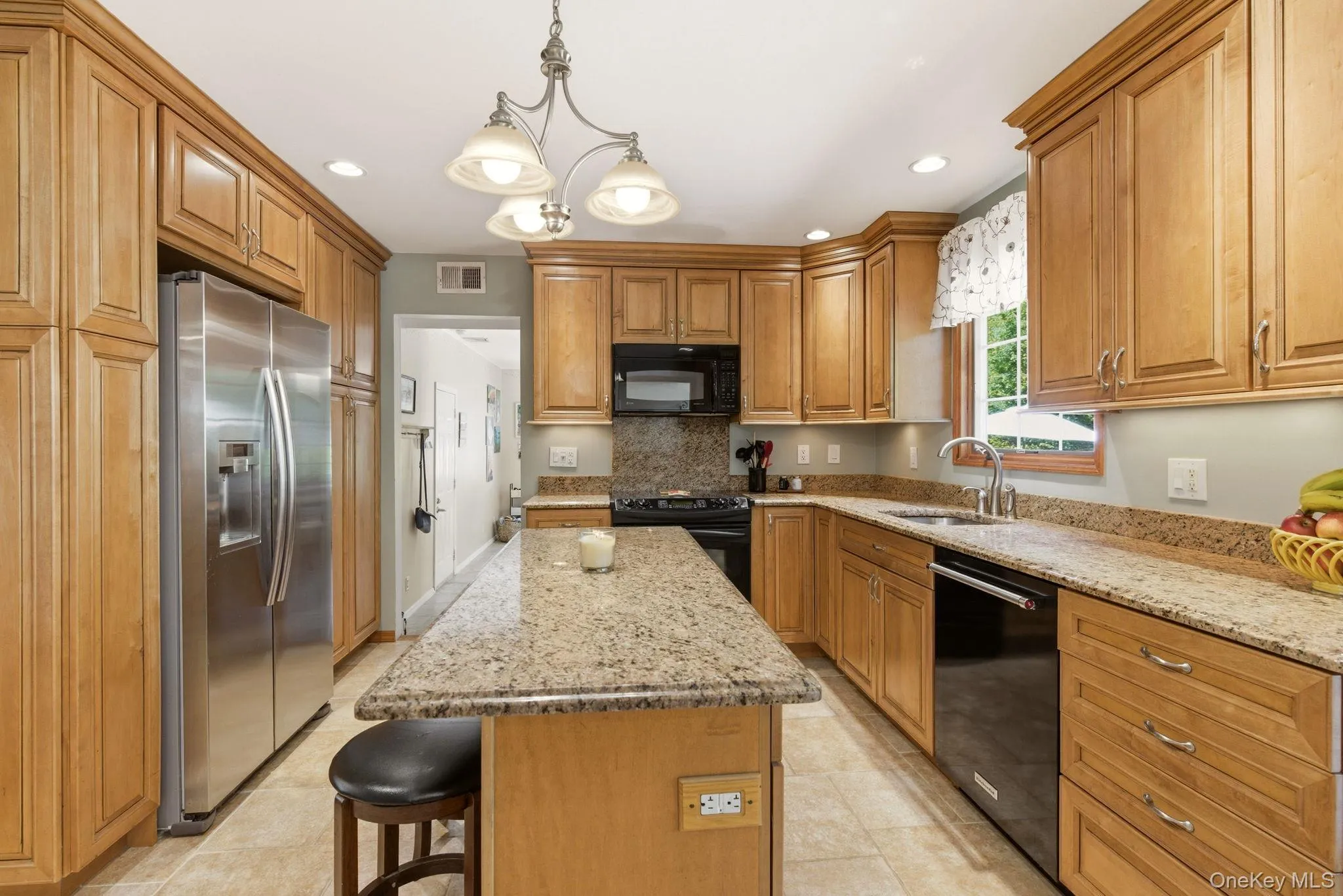 1 Regal Court, Smithtown, NY, 4 Bedrooms Bedrooms, 9 Rooms Rooms,3 BathroomsBathrooms,Residential,For Rent,Regal,0,1005233 1 Regal Court, Smithtown, NY, 4 Bedrooms Bedrooms, 9 Rooms Rooms,3 BathroomsBathrooms,Residential,For Rent,Regal,0,1005233