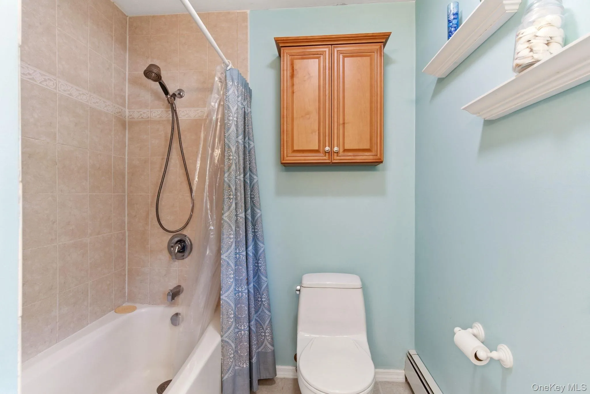 1 Regal Court, Smithtown, NY, 4 Bedrooms Bedrooms, 9 Rooms Rooms,3 BathroomsBathrooms,Residential,For Rent,Regal,0,1005233 1 Regal Court, Smithtown, NY, 4 Bedrooms Bedrooms, 9 Rooms Rooms,3 BathroomsBathrooms,Residential,For Rent,Regal,0,1005233
