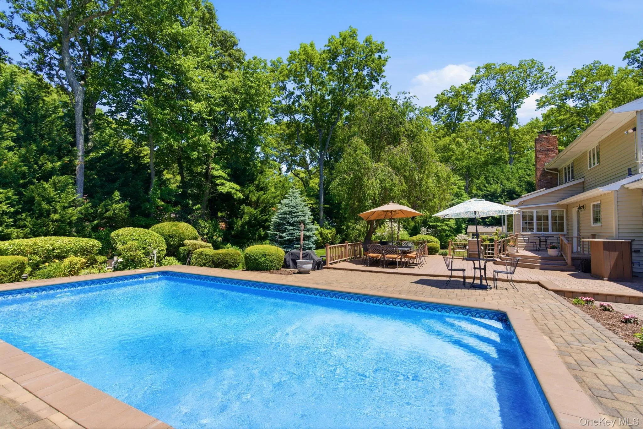 1 Regal Court, Smithtown, NY, 4 Bedrooms Bedrooms, 9 Rooms Rooms,3 BathroomsBathrooms,Residential,For Rent,Regal,0,1005233 1 Regal Court, Smithtown, NY, 4 Bedrooms Bedrooms, 9 Rooms Rooms,3 BathroomsBathrooms,Residential,For Rent,Regal,0,1005233