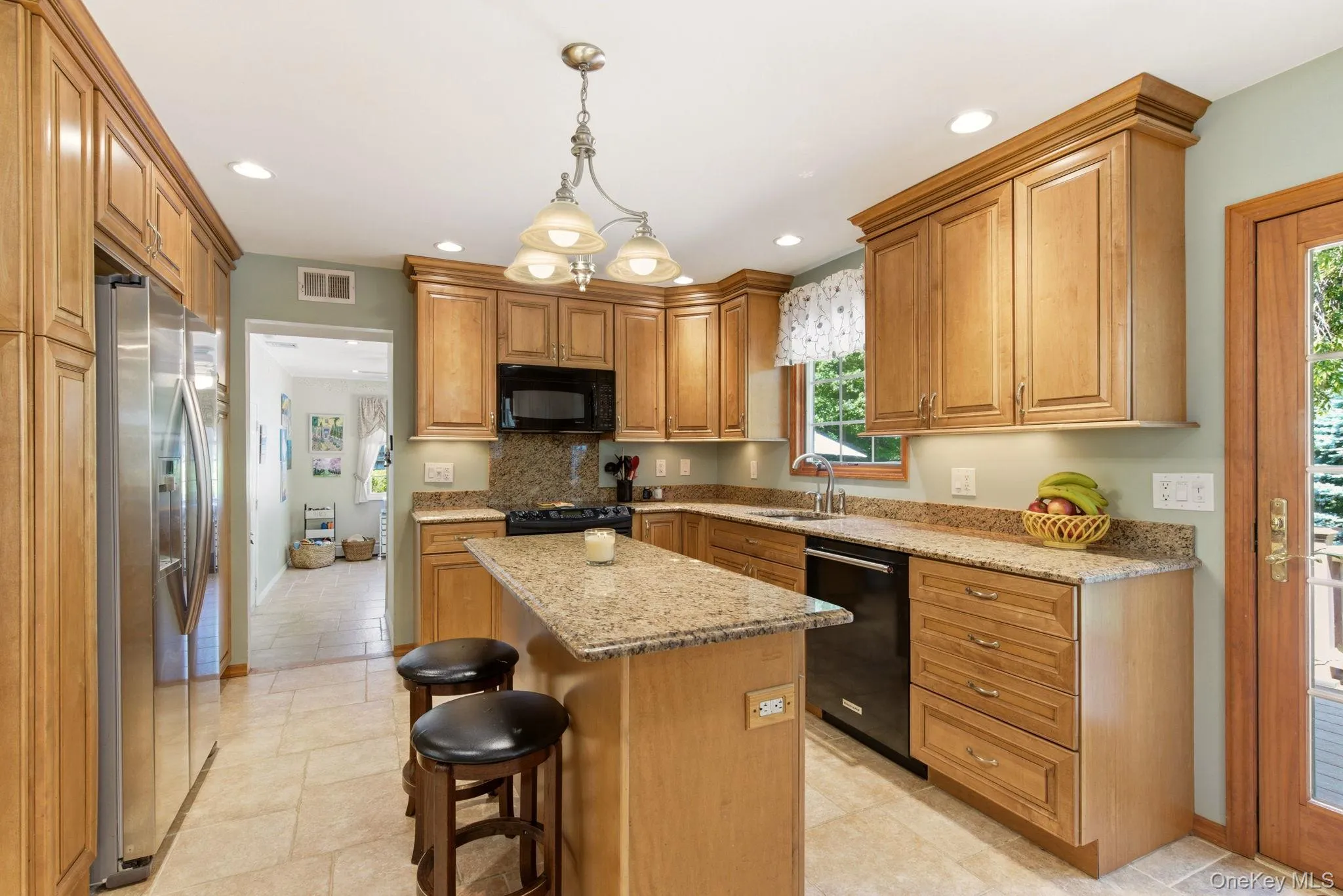 1 Regal Court, Smithtown, NY, 4 Bedrooms Bedrooms, 9 Rooms Rooms,3 BathroomsBathrooms,Residential,For Rent,Regal,0,1005233 1 Regal Court, Smithtown, NY, 4 Bedrooms Bedrooms, 9 Rooms Rooms,3 BathroomsBathrooms,Residential,For Rent,Regal,0,1005233