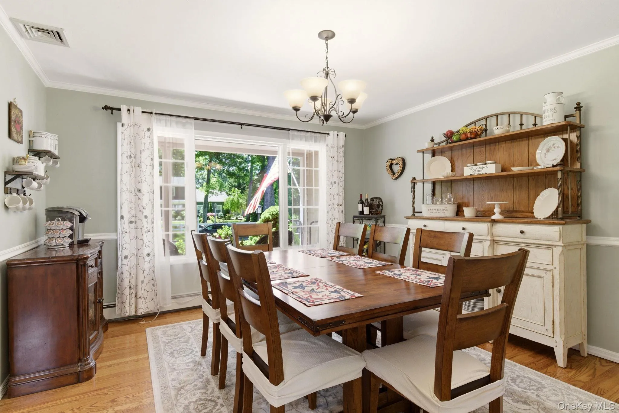 1 Regal Court, Smithtown, NY, 4 Bedrooms Bedrooms, 9 Rooms Rooms,3 BathroomsBathrooms,Residential,For Rent,Regal,0,1005233 1 Regal Court, Smithtown, NY, 4 Bedrooms Bedrooms, 9 Rooms Rooms,3 BathroomsBathrooms,Residential,For Rent,Regal,0,1005233