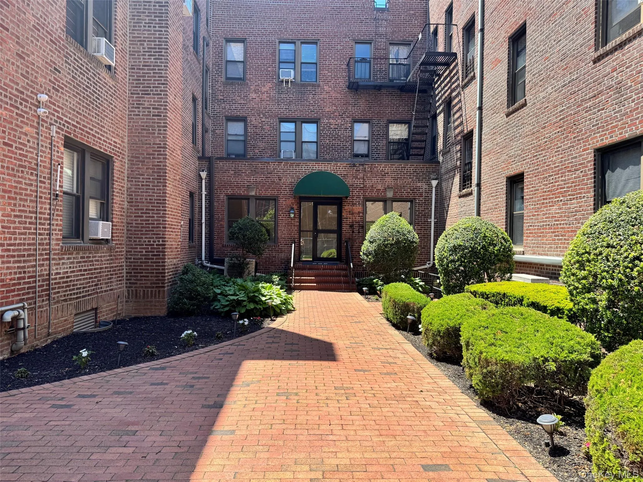 222 7th Street, North Hempstead, NY, 2 Bedrooms Bedrooms, 5 Rooms Rooms,1 BathroomBathrooms,Residential,For Rent,7th,0,1005246 222 7th Street, North Hempstead, NY, 2 Bedrooms Bedrooms, 5 Rooms Rooms,1 BathroomBathrooms,Residential,For Rent,7th,0,1005246