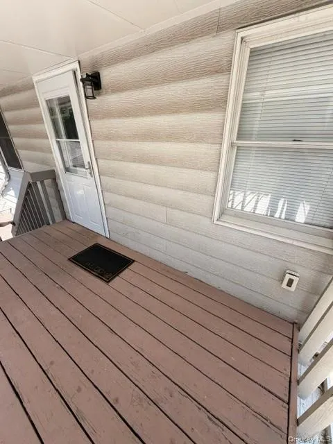 16 Forest Drive, Huntington, NY, 1 Bedroom Bedrooms, 4 Rooms Rooms,1 BathroomBathrooms,Residential Lease,For Rent,Forest,0,1005249 16 Forest Drive, Huntington, NY, 1 Bedroom Bedrooms, 4 Rooms Rooms,1 BathroomBathrooms,Residential Lease,For Rent,Forest,0,1005249
