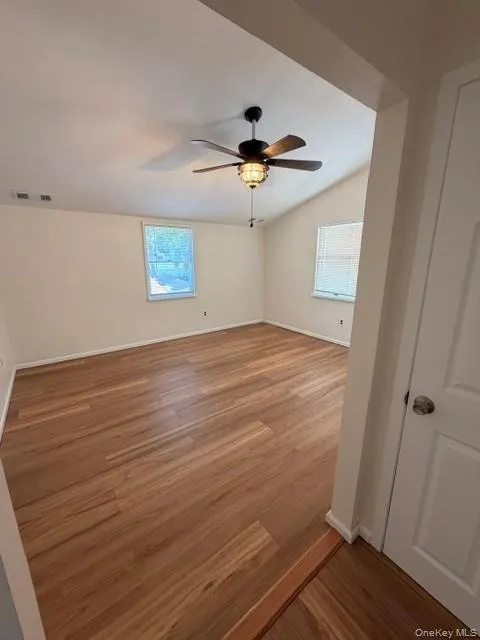 16 Forest Drive, Huntington, NY, 1 Bedroom Bedrooms, 4 Rooms Rooms,1 BathroomBathrooms,Residential Lease,For Rent,Forest,0,1005249 16 Forest Drive, Huntington, NY, 1 Bedroom Bedrooms, 4 Rooms Rooms,1 BathroomBathrooms,Residential Lease,For Rent,Forest,0,1005249