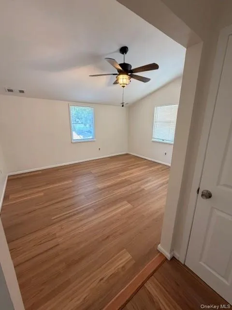16 Forest Drive, Huntington, NY, 1 Bedroom Bedrooms, 4 Rooms Rooms,1 BathroomBathrooms,Residential Lease,For Rent,Forest,0,1005249 16 Forest Drive, Huntington, NY, 1 Bedroom Bedrooms, 4 Rooms Rooms,1 BathroomBathrooms,Residential Lease,For Rent,Forest,0,1005249
