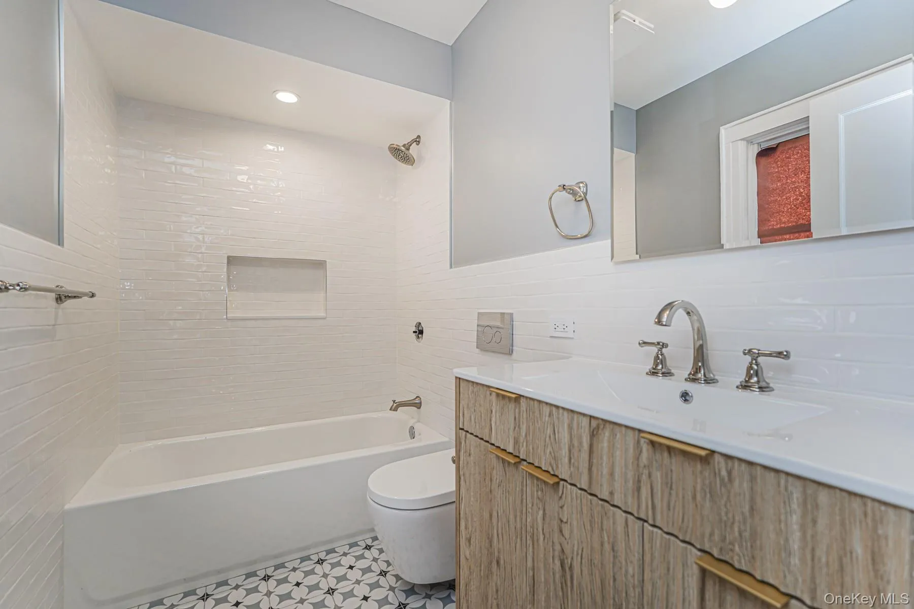 332 Willowbrook, New York, NY, 3 Bedrooms Bedrooms, 6 Rooms Rooms,1 BathroomBathrooms,Residential,For Rent,Willowbrook,0,1005251 332 Willowbrook, New York, NY, 3 Bedrooms Bedrooms, 6 Rooms Rooms,1 BathroomBathrooms,Residential,For Rent,Willowbrook,0,1005251