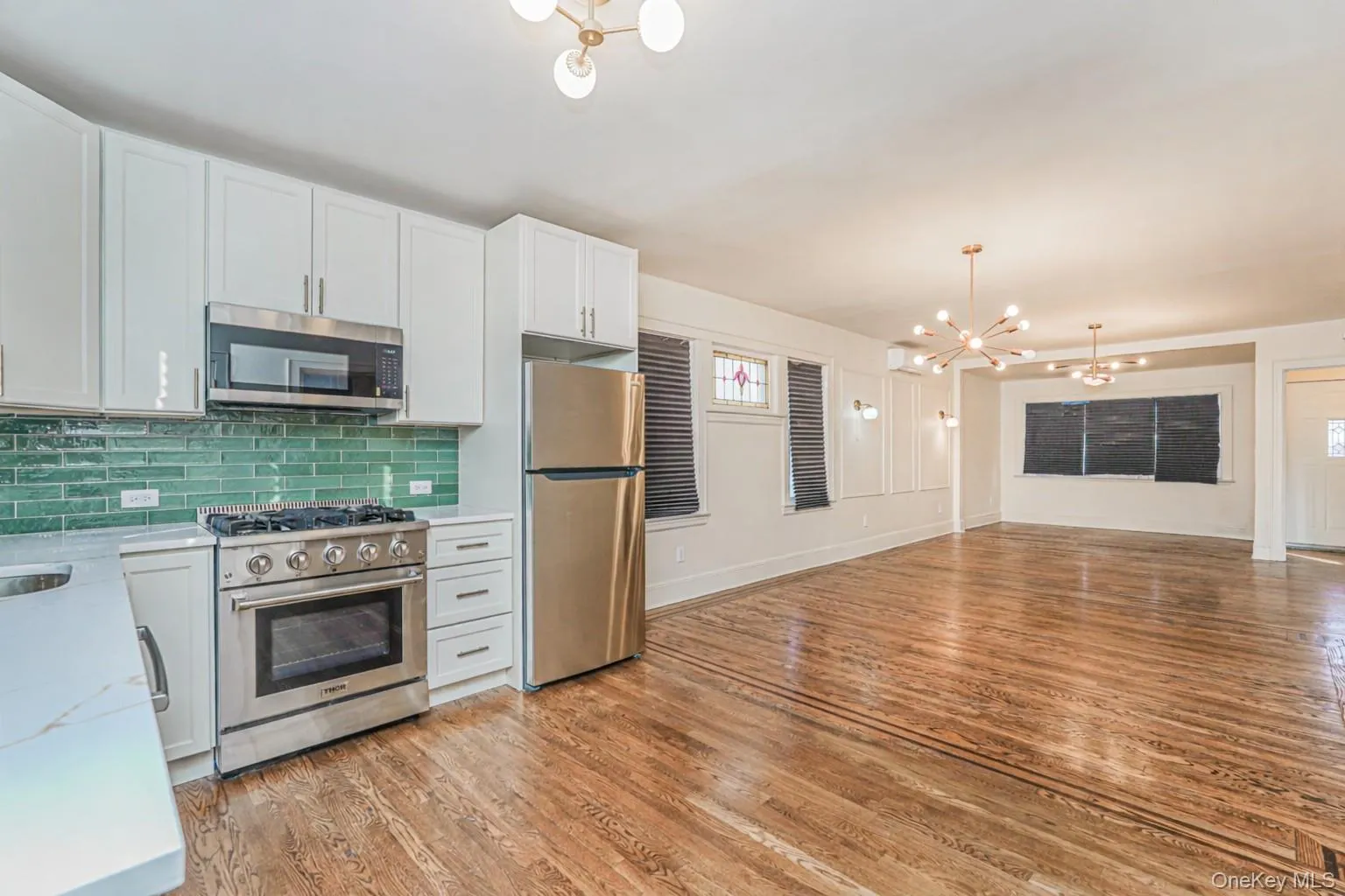 332 Willowbrook, New York, NY, 3 Bedrooms Bedrooms, 6 Rooms Rooms,1 BathroomBathrooms,Residential,For Rent,Willowbrook,0,1005251 332 Willowbrook, New York, NY, 3 Bedrooms Bedrooms, 6 Rooms Rooms,1 BathroomBathrooms,Residential,For Rent,Willowbrook,0,1005251