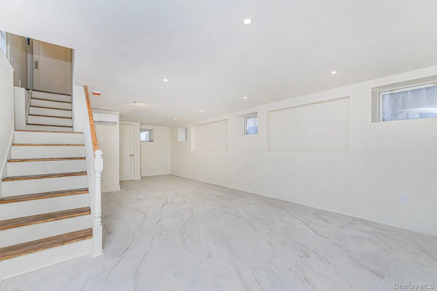 332 Willowbrook, New York, NY, 3 Bedrooms Bedrooms, 6 Rooms Rooms,1 BathroomBathrooms,Residential,For Rent,Willowbrook,0,1005251 332 Willowbrook, New York, NY, 3 Bedrooms Bedrooms, 6 Rooms Rooms,1 BathroomBathrooms,Residential,For Rent,Willowbrook,0,1005251