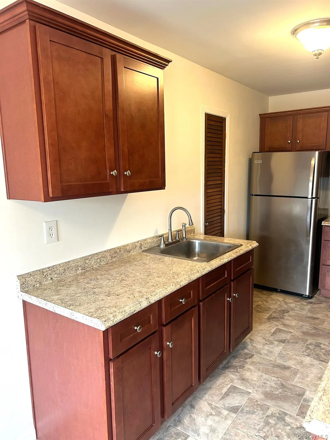 8 Colonial Road, Beacon, NY, 1 Bedroom Bedrooms, 5 Rooms Rooms,1 BathroomBathrooms,Residential Lease,For Rent,Colonial,0,1005253 8 Colonial Road, Beacon, NY, 1 Bedroom Bedrooms, 5 Rooms Rooms,1 BathroomBathrooms,Residential Lease,For Rent,Colonial,0,1005253