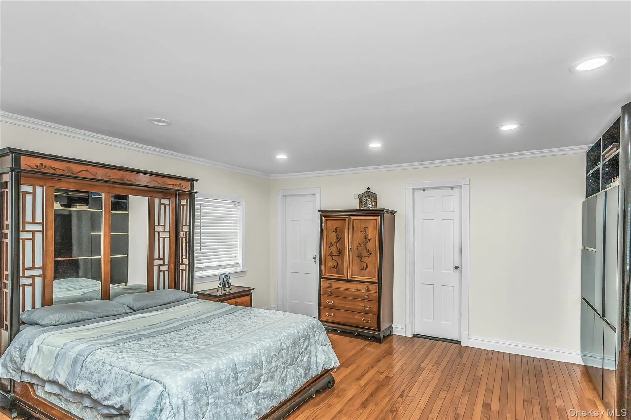 214-04 33rd Avenue, New York, NY, 4 Bedrooms Bedrooms, 7 Rooms Rooms,2 BathroomsBathrooms,Residential,For Rent,33rd,0,1005254 214-04 33rd Avenue, New York, NY, 4 Bedrooms Bedrooms, 7 Rooms Rooms,2 BathroomsBathrooms,Residential,For Rent,33rd,0,1005254
