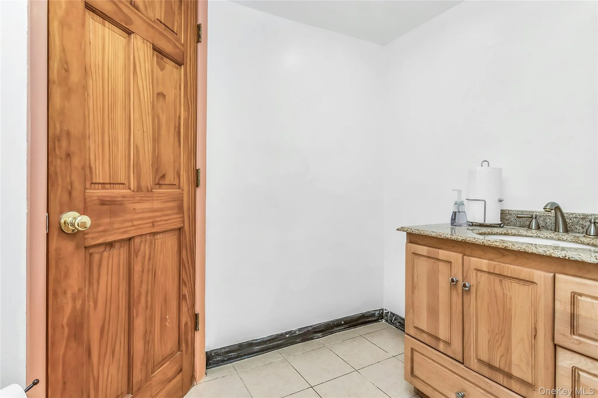 214-04 33rd Avenue, New York, NY, 4 Bedrooms Bedrooms, 7 Rooms Rooms,2 BathroomsBathrooms,Residential,For Rent,33rd,0,1005254 214-04 33rd Avenue, New York, NY, 4 Bedrooms Bedrooms, 7 Rooms Rooms,2 BathroomsBathrooms,Residential,For Rent,33rd,0,1005254