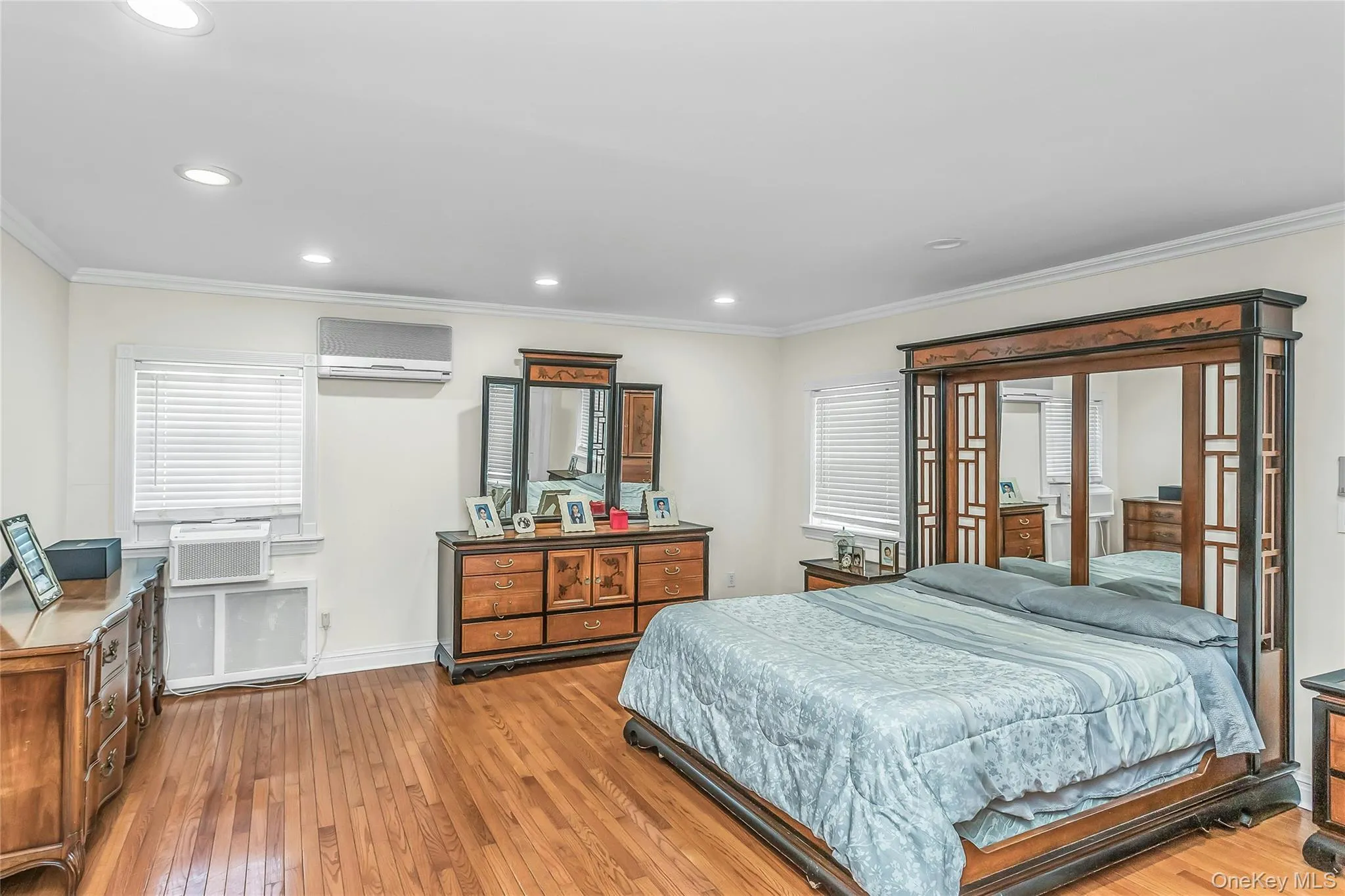 214-04 33rd Avenue, New York, NY, 4 Bedrooms Bedrooms, 7 Rooms Rooms,2 BathroomsBathrooms,Residential,For Rent,33rd,0,1005254 214-04 33rd Avenue, New York, NY, 4 Bedrooms Bedrooms, 7 Rooms Rooms,2 BathroomsBathrooms,Residential,For Rent,33rd,0,1005254