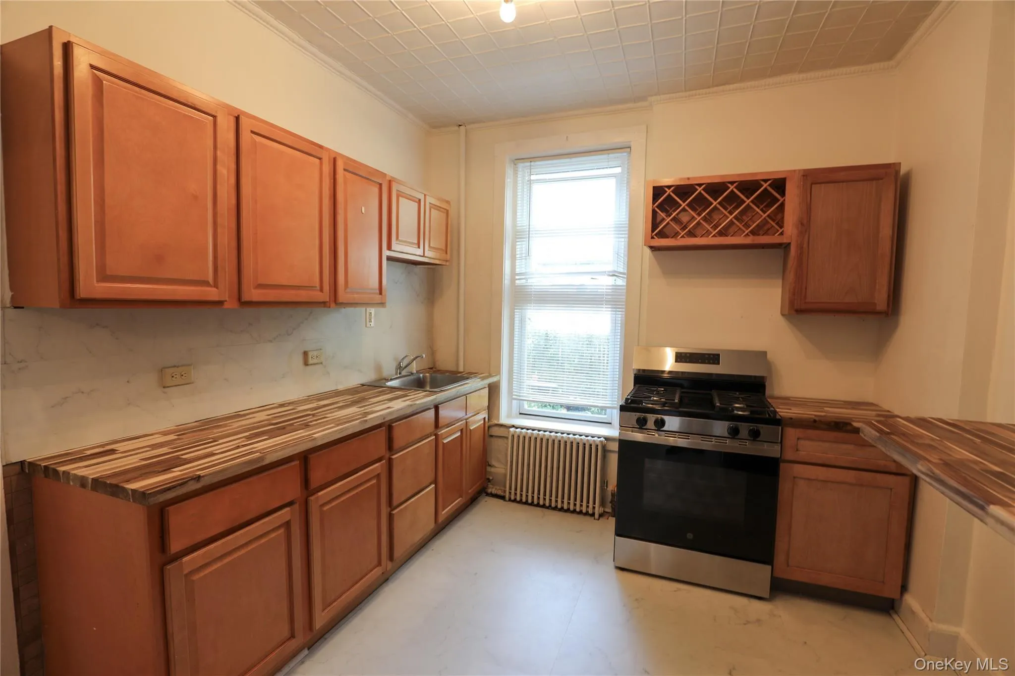 141 Saint James Street, Kingston, NY, 3 Bedrooms Bedrooms, 3 Rooms Rooms,1 BathroomBathrooms,Residential Lease,For Rent,Saint James,0,1005255 141 Saint James Street, Kingston, NY, 3 Bedrooms Bedrooms, 3 Rooms Rooms,1 BathroomBathrooms,Residential Lease,For Rent,Saint James,0,1005255