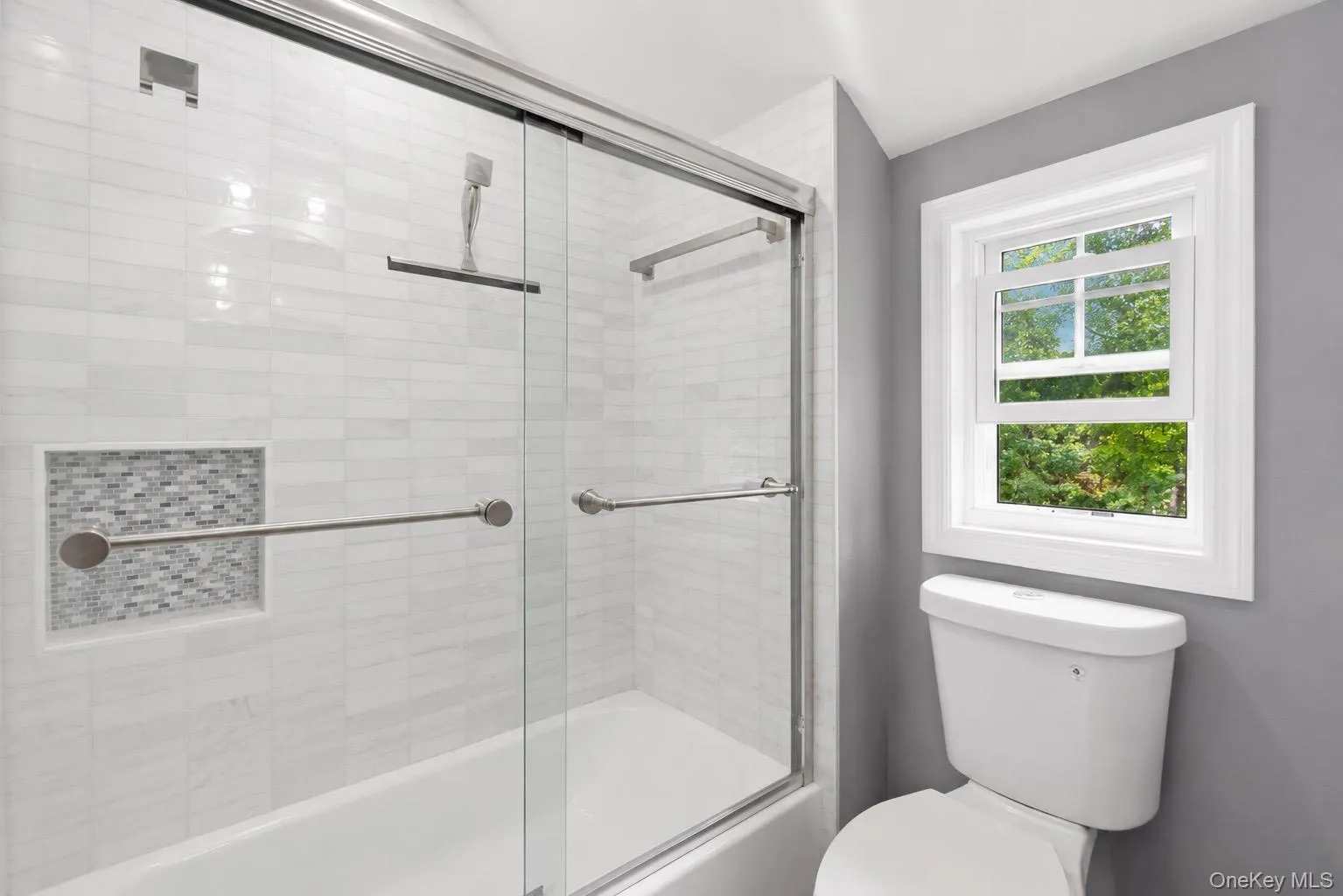 2 Taft Avenue, Islip, NY, 4 Bedrooms Bedrooms, 9 Rooms Rooms,2 BathroomsBathrooms,Residential,For Rent,Taft,0,1005262 2 Taft Avenue, Islip, NY, 4 Bedrooms Bedrooms, 9 Rooms Rooms,2 BathroomsBathrooms,Residential,For Rent,Taft,0,1005262