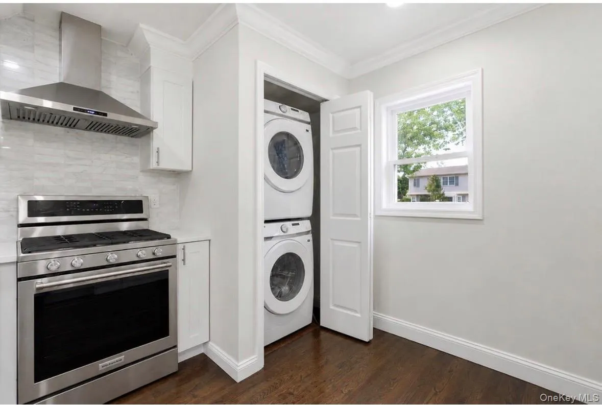 2 Taft Avenue, Islip, NY, 4 Bedrooms Bedrooms, 9 Rooms Rooms,2 BathroomsBathrooms,Residential,For Rent,Taft,0,1005262 2 Taft Avenue, Islip, NY, 4 Bedrooms Bedrooms, 9 Rooms Rooms,2 BathroomsBathrooms,Residential,For Rent,Taft,0,1005262