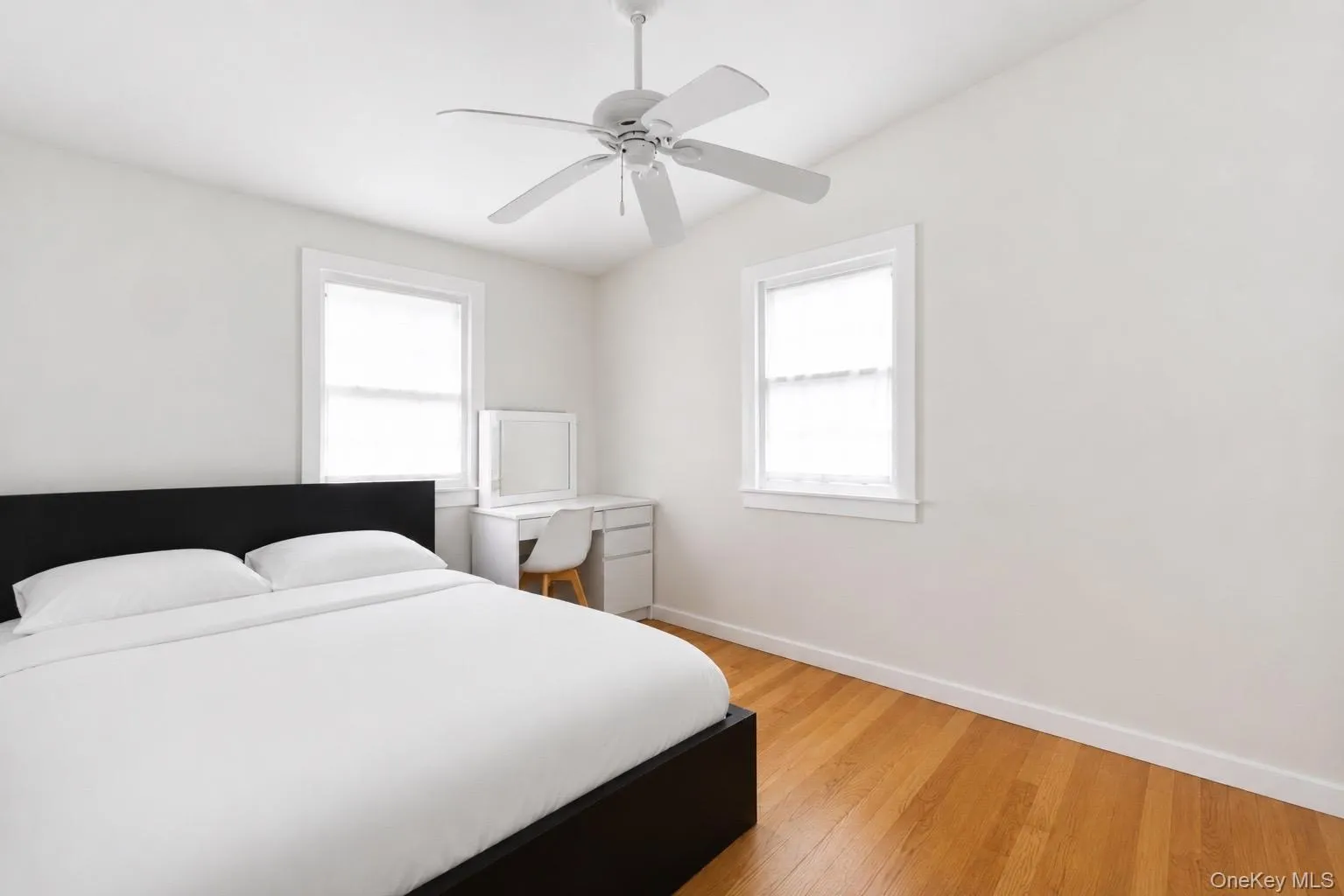 2 Taft Avenue, Islip, NY, 4 Bedrooms Bedrooms, 9 Rooms Rooms,2 BathroomsBathrooms,Residential,For Rent,Taft,0,1005262 2 Taft Avenue, Islip, NY, 4 Bedrooms Bedrooms, 9 Rooms Rooms,2 BathroomsBathrooms,Residential,For Rent,Taft,0,1005262