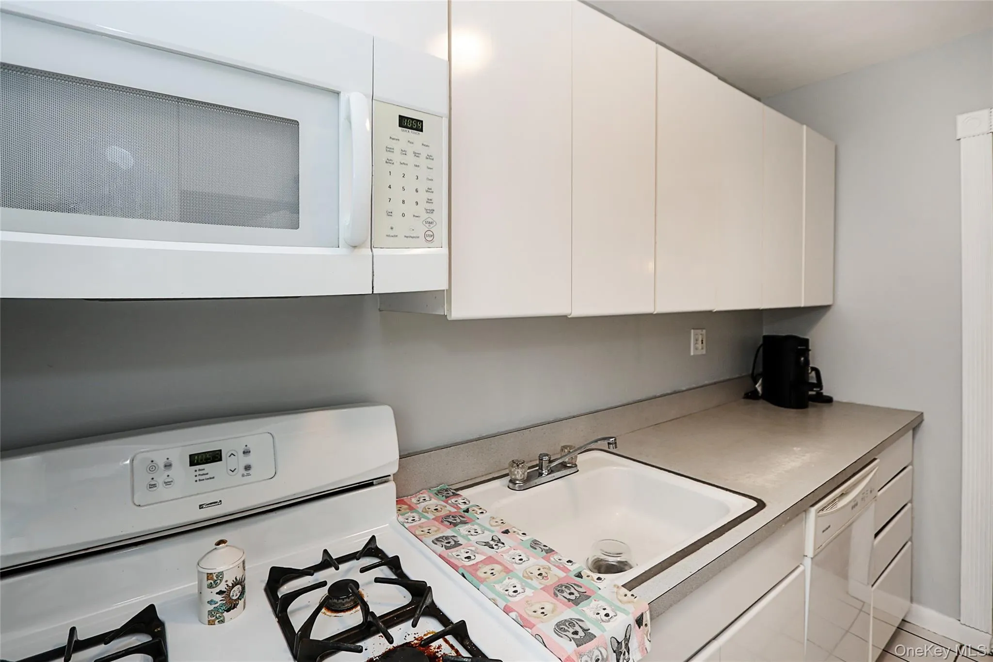 7115 252nd Street, New York, NY, 2 Bedrooms Bedrooms, 5 Rooms Rooms,1 BathroomBathrooms,Residential,For Rent,252nd,0,1005268 7115 252nd Street, New York, NY, 2 Bedrooms Bedrooms, 5 Rooms Rooms,1 BathroomBathrooms,Residential,For Rent,252nd,0,1005268