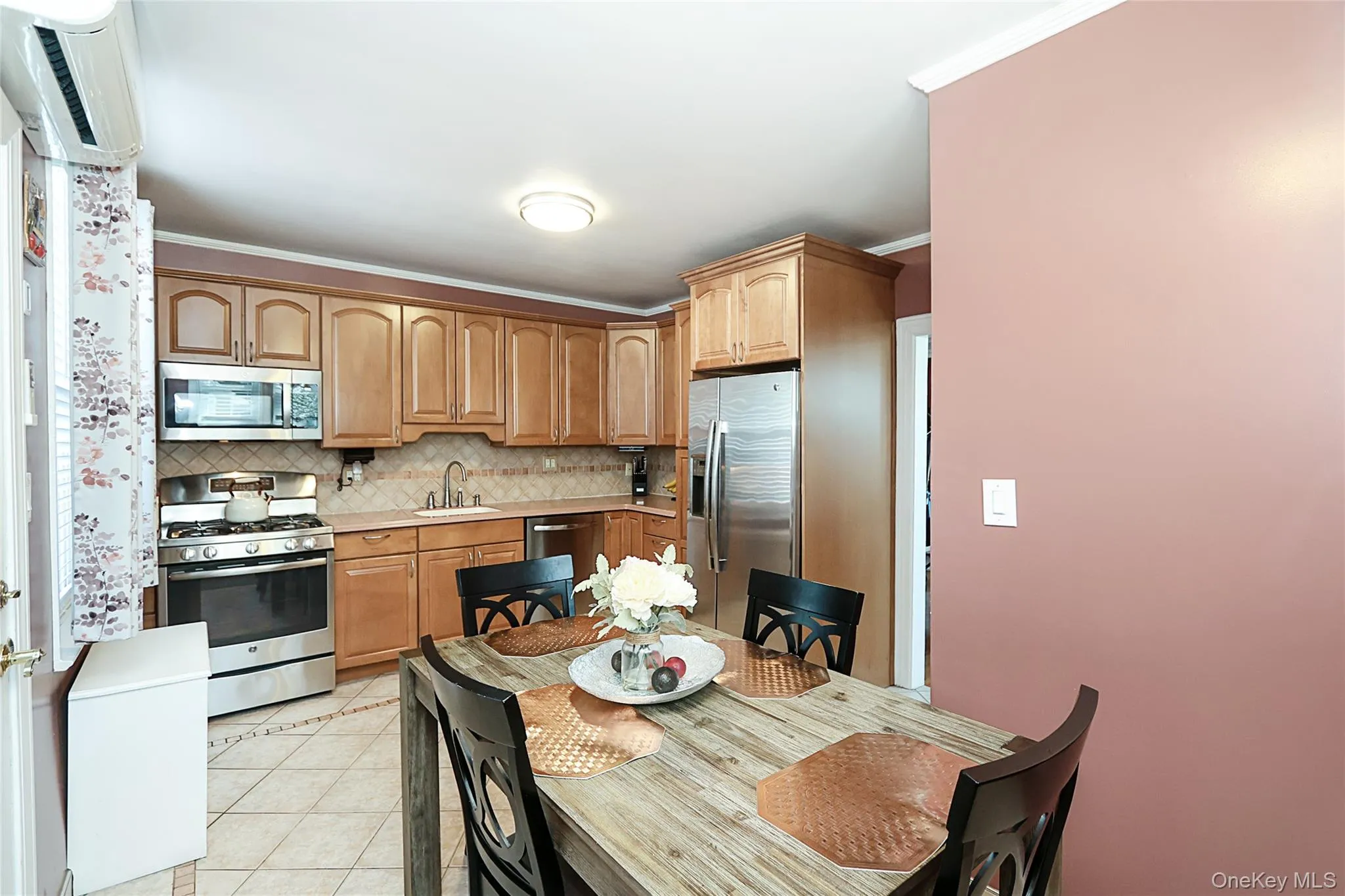 95-20 239th Street, Hempstead, NY, 3 Bedrooms Bedrooms, 6 Rooms Rooms,2 BathroomsBathrooms,Residential,For Rent,239th,0,1005271 95-20 239th Street, Hempstead, NY, 3 Bedrooms Bedrooms, 6 Rooms Rooms,2 BathroomsBathrooms,Residential,For Rent,239th,0,1005271