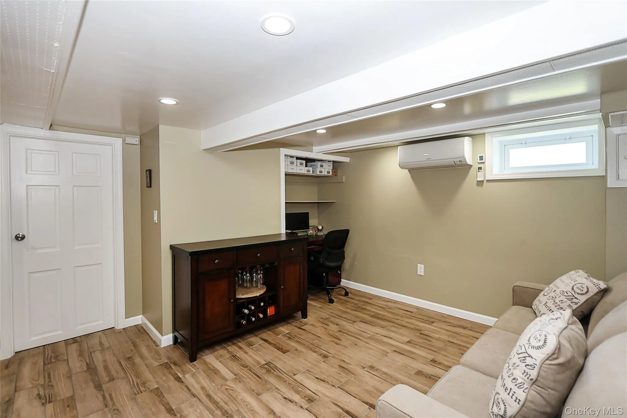 95-20 239th Street, Hempstead, NY, 3 Bedrooms Bedrooms, 6 Rooms Rooms,2 BathroomsBathrooms,Residential,For Rent,239th,0,1005271 95-20 239th Street, Hempstead, NY, 3 Bedrooms Bedrooms, 6 Rooms Rooms,2 BathroomsBathrooms,Residential,For Rent,239th,0,1005271