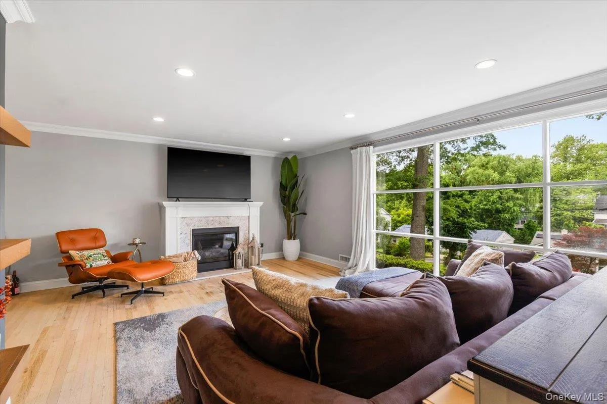 Cosy living room with gas fireplace Cosy living room with gas fireplace
