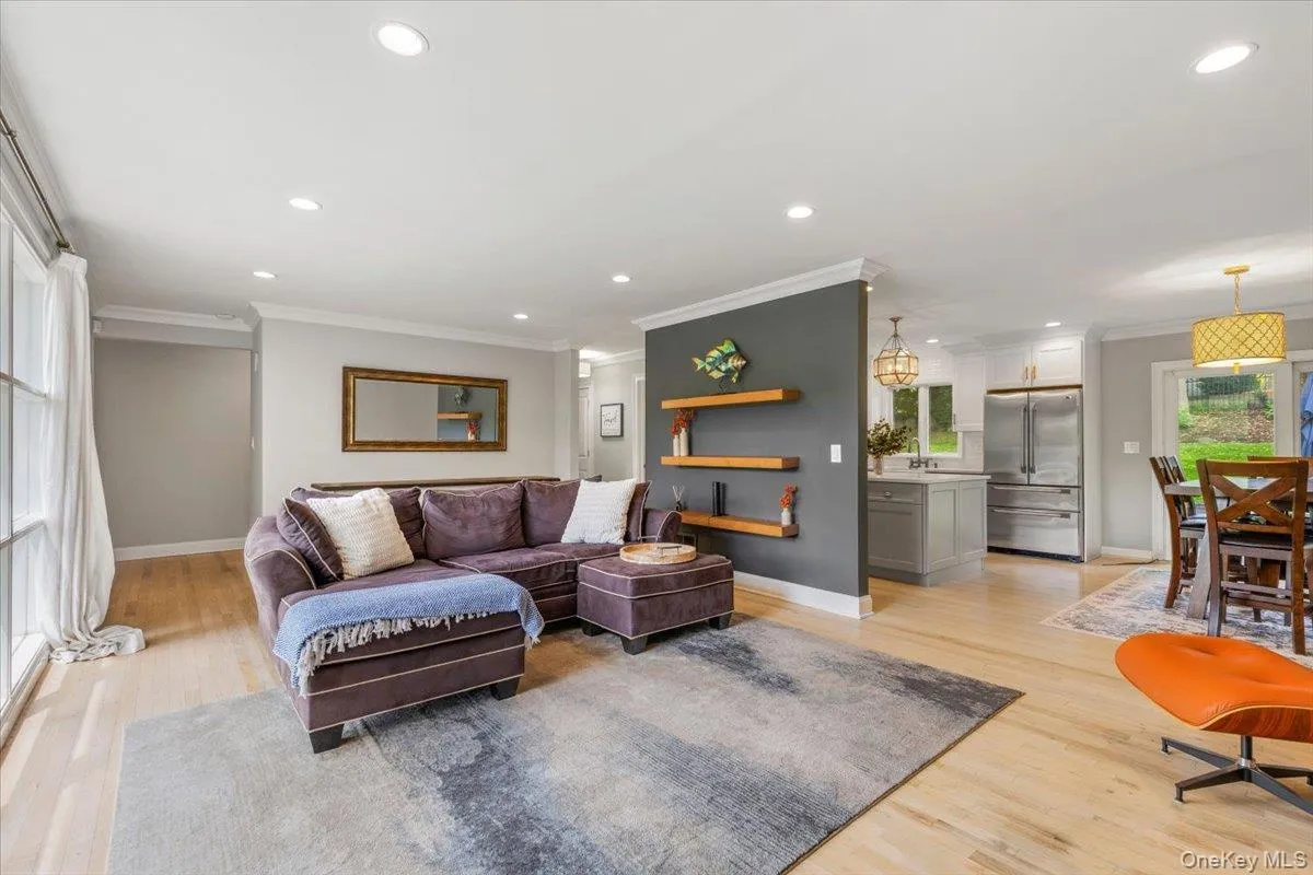 17 Tewkesbury Road, New Rochelle, NY, 3 Bedrooms Bedrooms, 6 Rooms Rooms,2 BathroomsBathrooms,Residential Lease,For Rent,Tewkesbury,0,1005276 17 Tewkesbury Road, New Rochelle, NY, 3 Bedrooms Bedrooms, 6 Rooms Rooms,2 BathroomsBathrooms,Residential Lease,For Rent,Tewkesbury,0,1005276