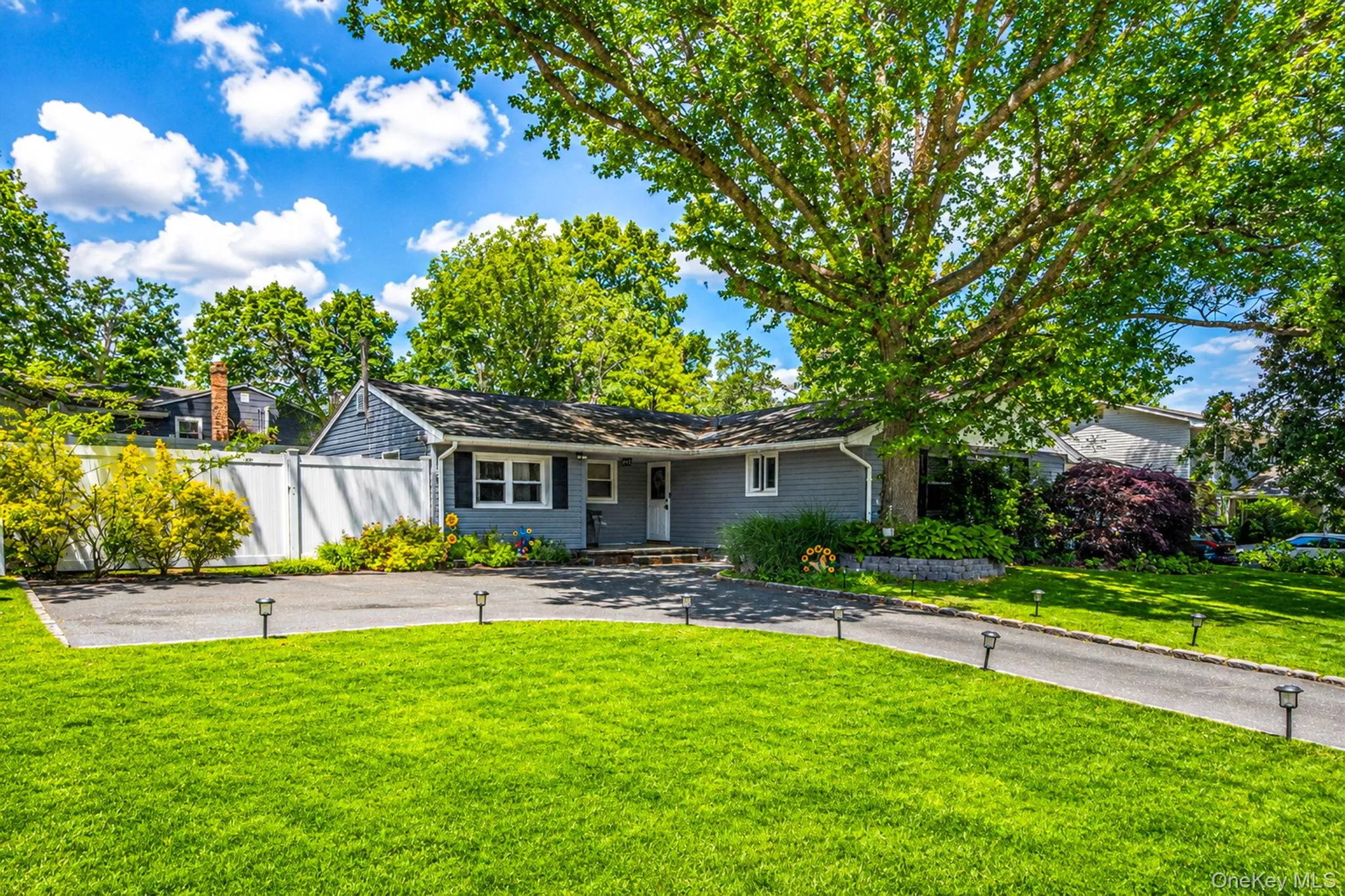16 Valley Street, Brookhaven, NY, 3 Bedrooms Bedrooms, 6 Rooms Rooms,1 BathroomBathrooms,Residential,For Rent,Valley,0,1005284 16 Valley Street, Brookhaven, NY, 3 Bedrooms Bedrooms, 6 Rooms Rooms,1 BathroomBathrooms,Residential,For Rent,Valley,0,1005284