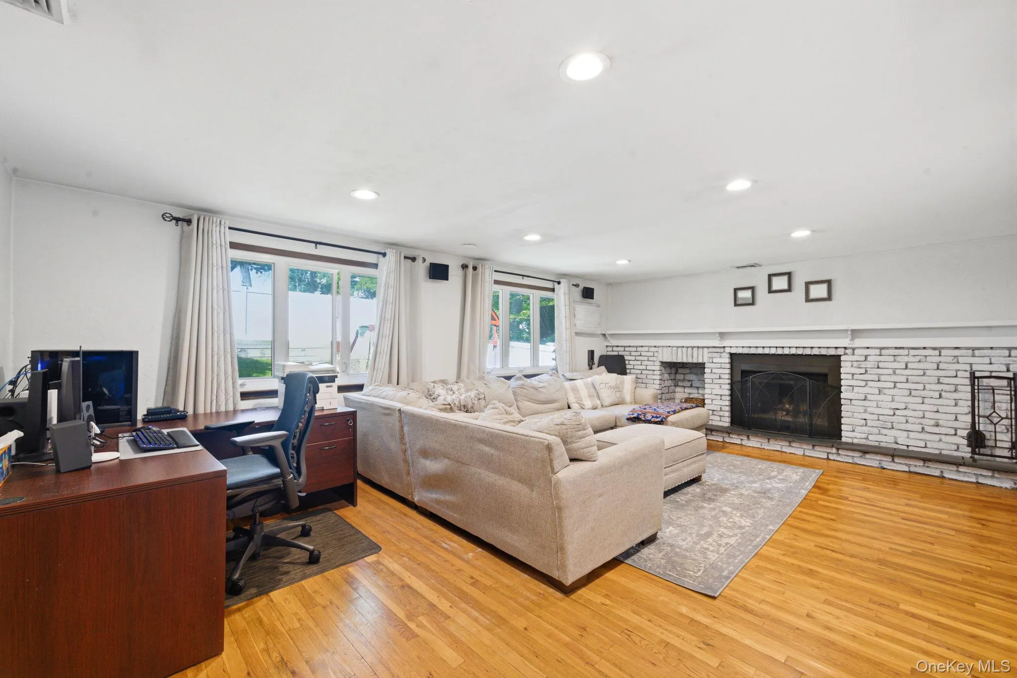 16 Valley Street, Brookhaven, NY, 3 Bedrooms Bedrooms, 6 Rooms Rooms,1 BathroomBathrooms,Residential,For Rent,Valley,0,1005284 16 Valley Street, Brookhaven, NY, 3 Bedrooms Bedrooms, 6 Rooms Rooms,1 BathroomBathrooms,Residential,For Rent,Valley,0,1005284
